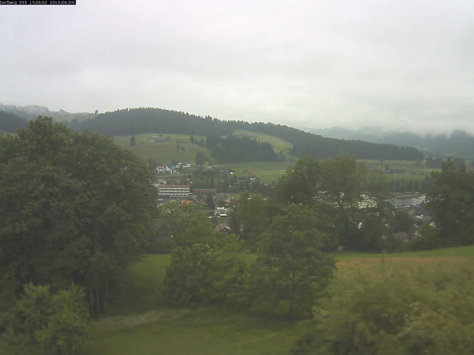 Webcam-Bild: Aussicht vom Dorfberg in Langnau 20190609-150601