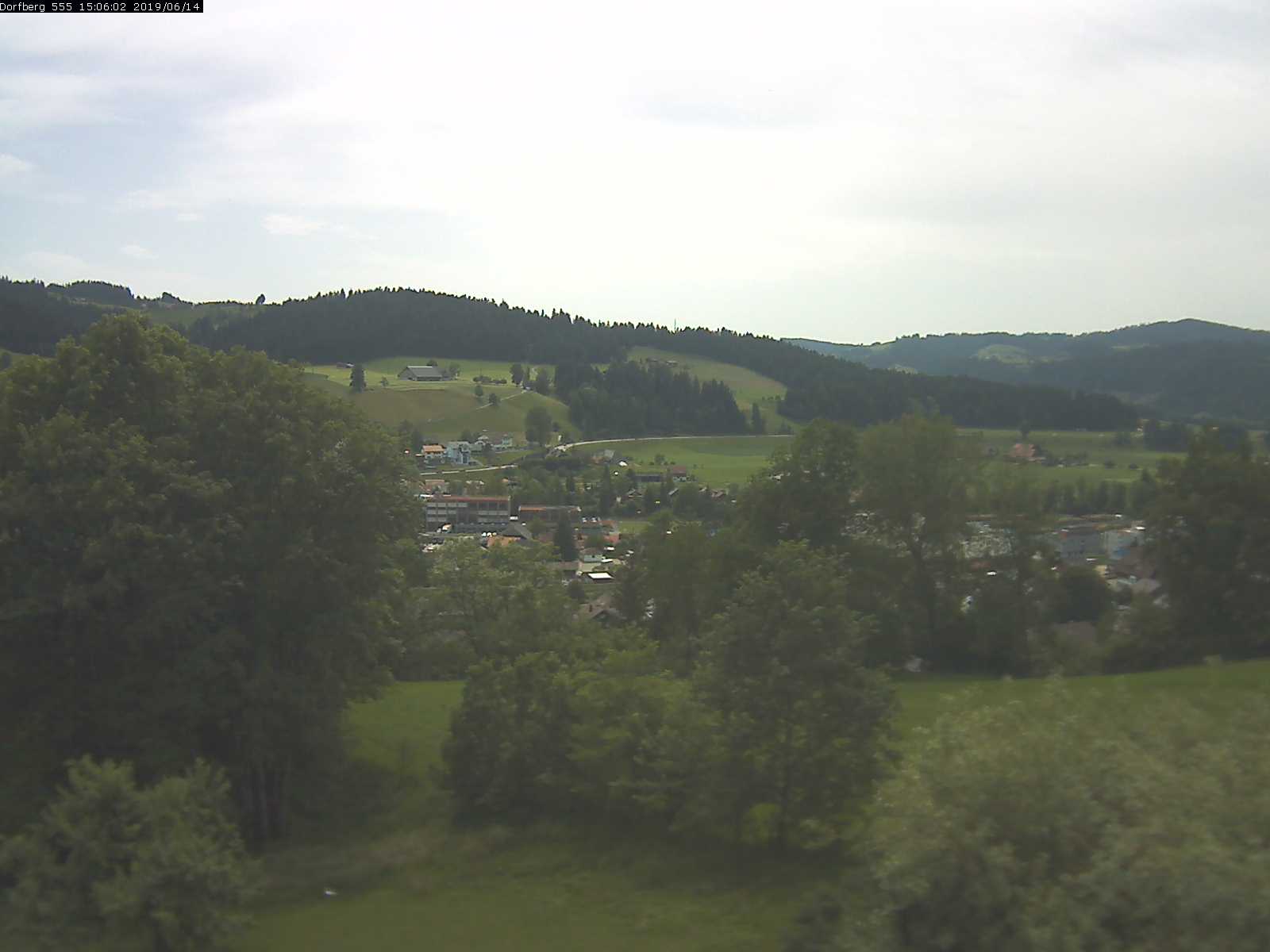 Webcam-Bild: Aussicht vom Dorfberg in Langnau 20190614-150601