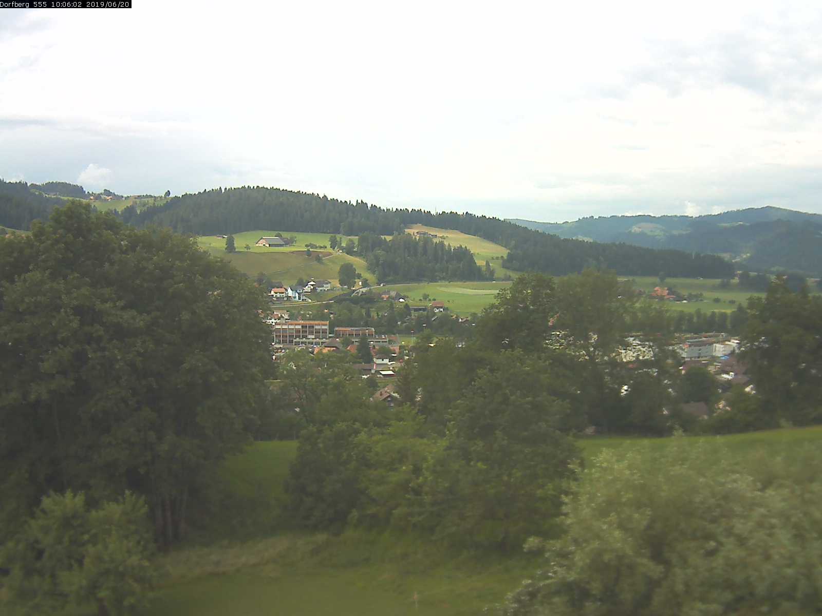 Webcam-Bild: Aussicht vom Dorfberg in Langnau 20190620-100601