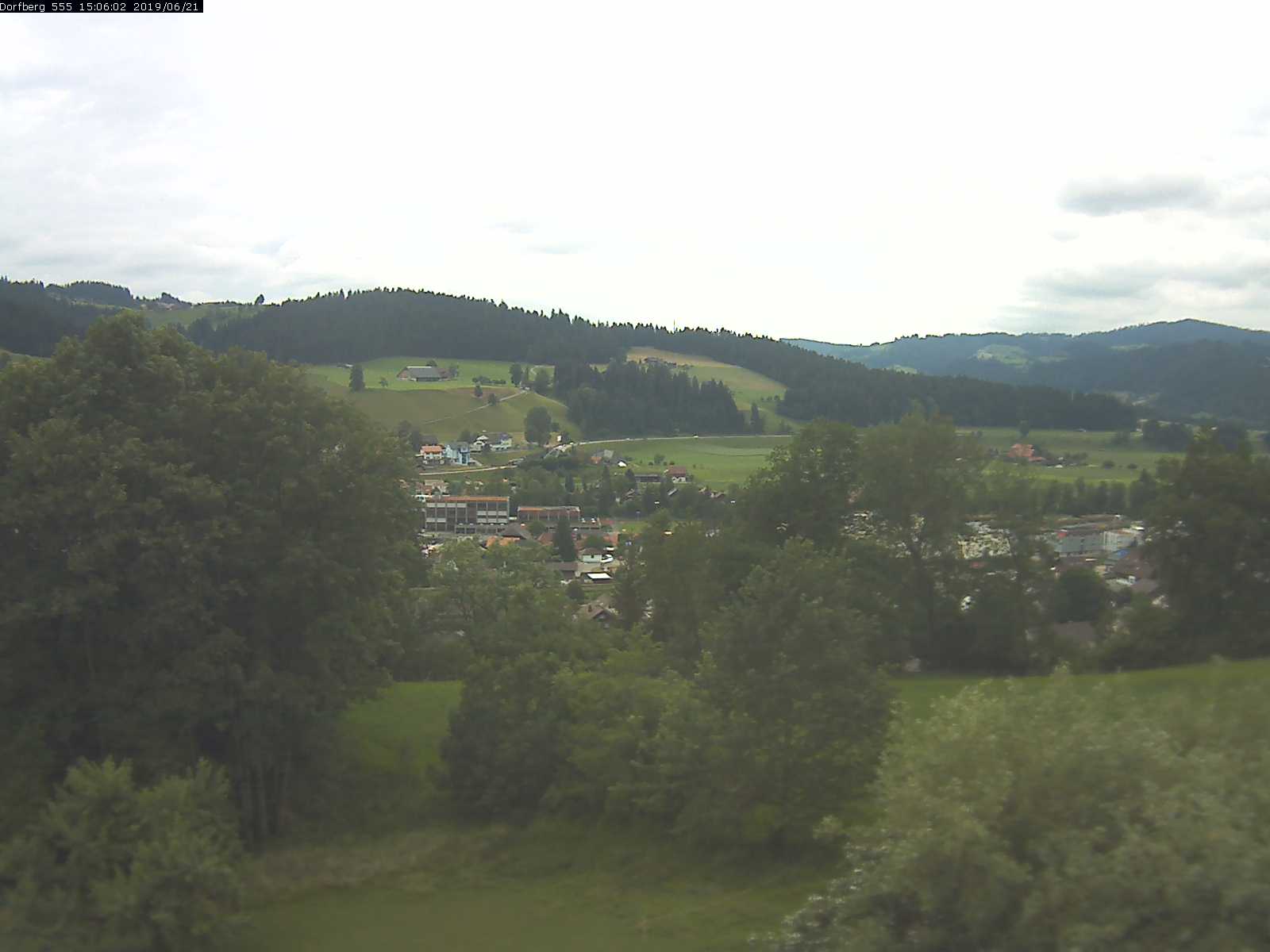 Webcam-Bild: Aussicht vom Dorfberg in Langnau 20190621-150601