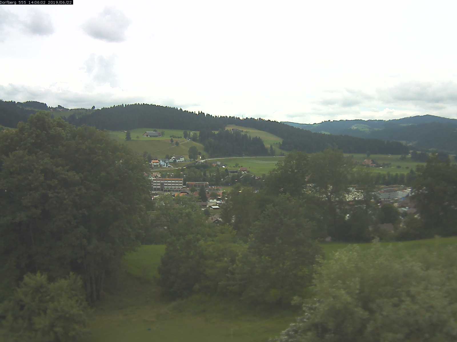 Webcam-Bild: Aussicht vom Dorfberg in Langnau 20190622-140601