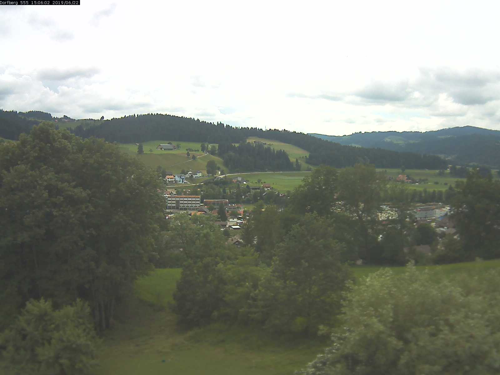 Webcam-Bild: Aussicht vom Dorfberg in Langnau 20190622-150601