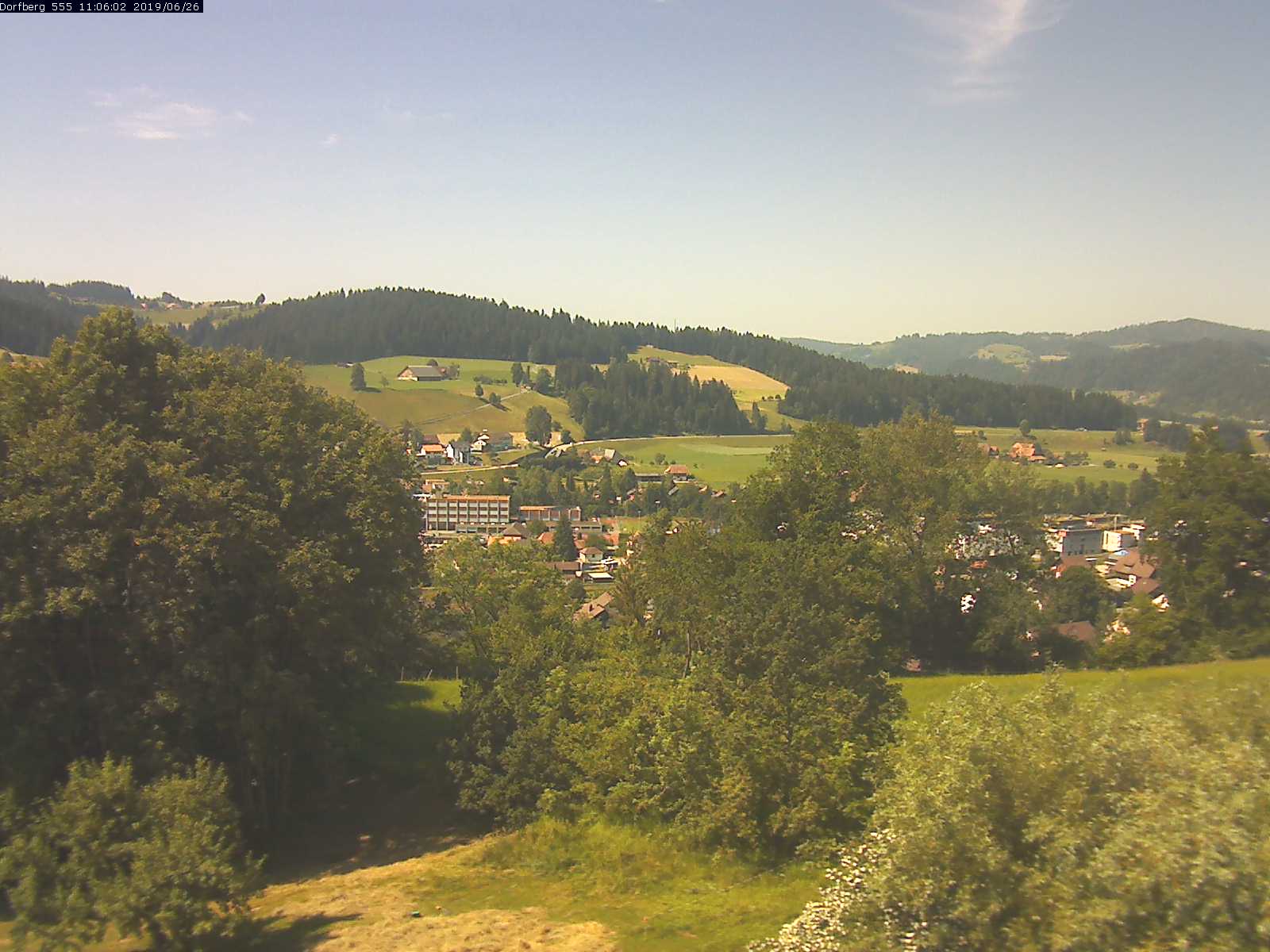 Webcam-Bild: Aussicht vom Dorfberg in Langnau 20190626-110601