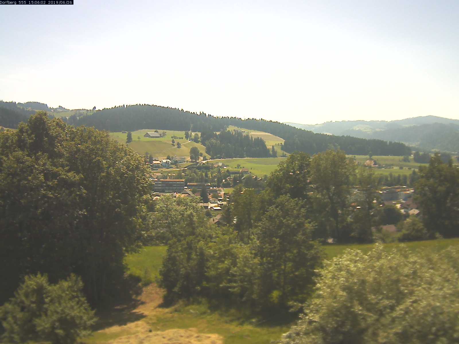 Webcam-Bild: Aussicht vom Dorfberg in Langnau 20190626-150601