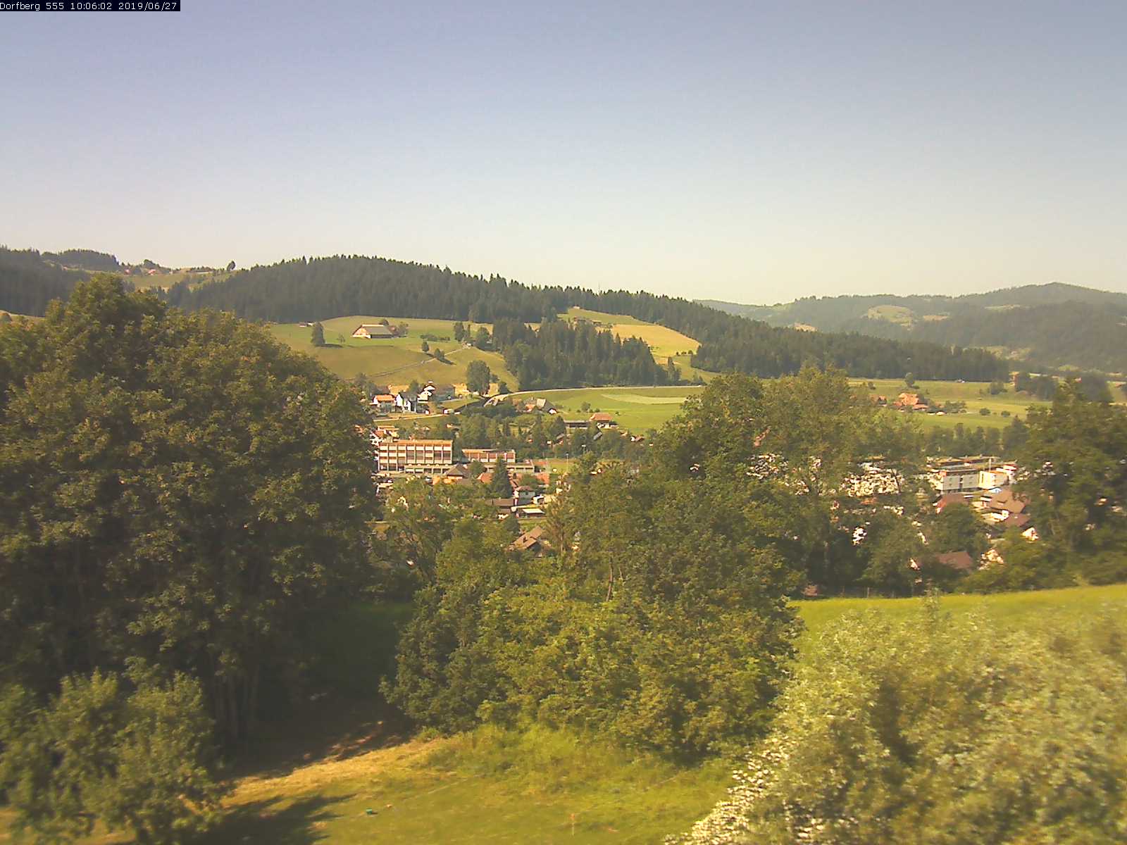 Webcam-Bild: Aussicht vom Dorfberg in Langnau 20190627-100601