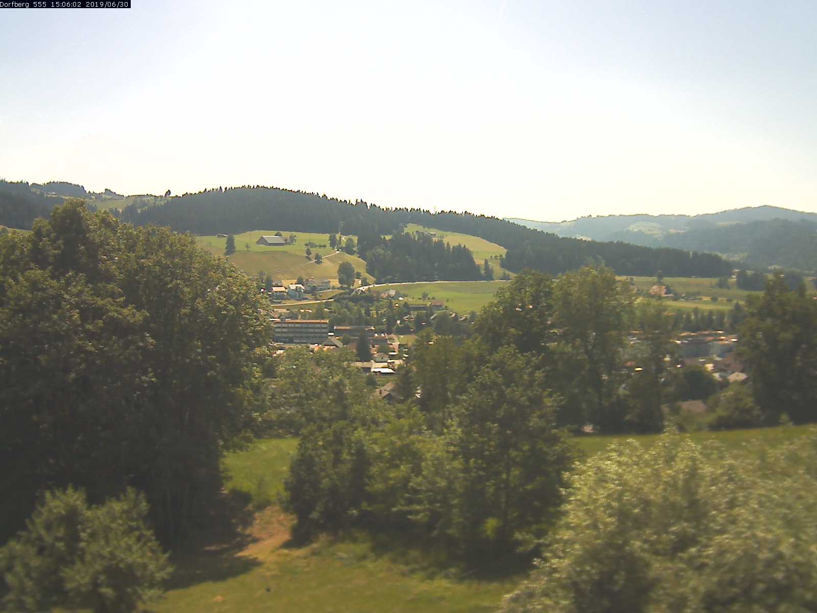 Webcam-Bild: Aussicht vom Dorfberg in Langnau 20190630-150601