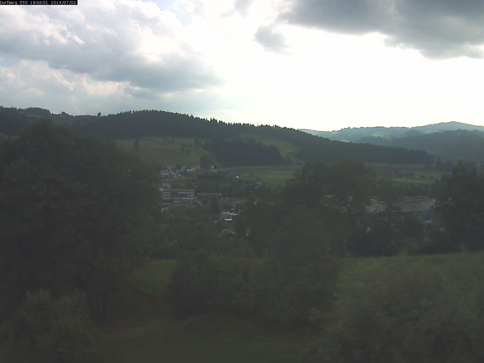 Webcam-Bild: Aussicht vom Dorfberg in Langnau 20190702-180601
