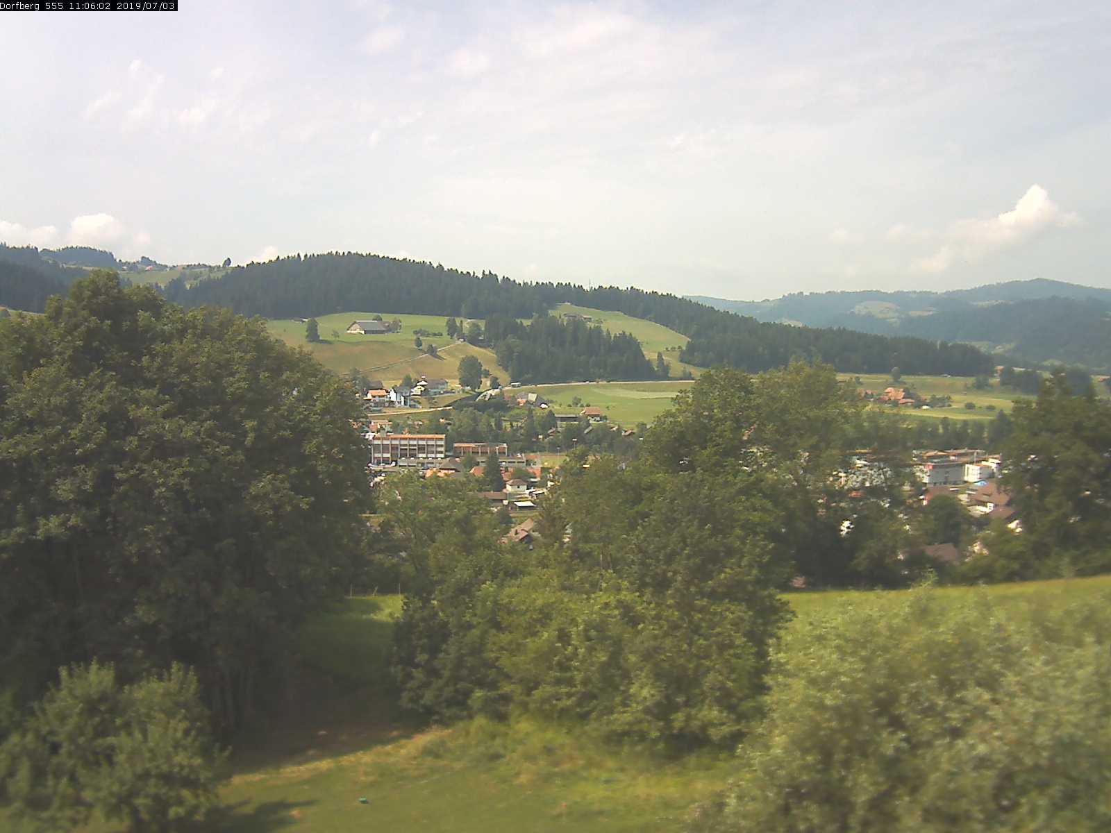 Webcam-Bild: Aussicht vom Dorfberg in Langnau 20190703-110601