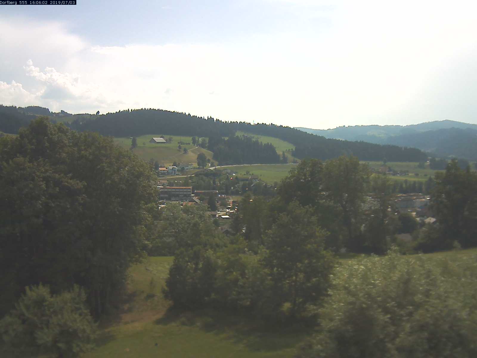 Webcam-Bild: Aussicht vom Dorfberg in Langnau 20190703-160601