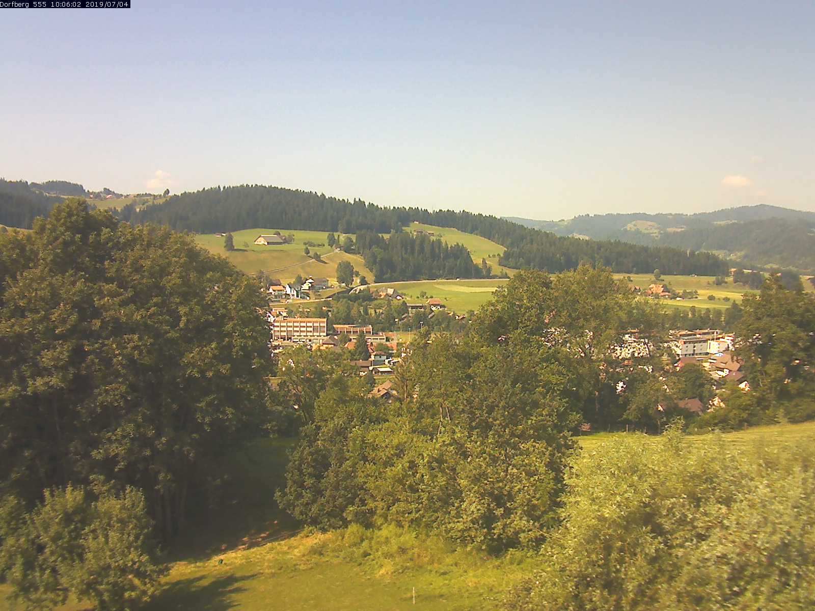 Webcam-Bild: Aussicht vom Dorfberg in Langnau 20190704-100601