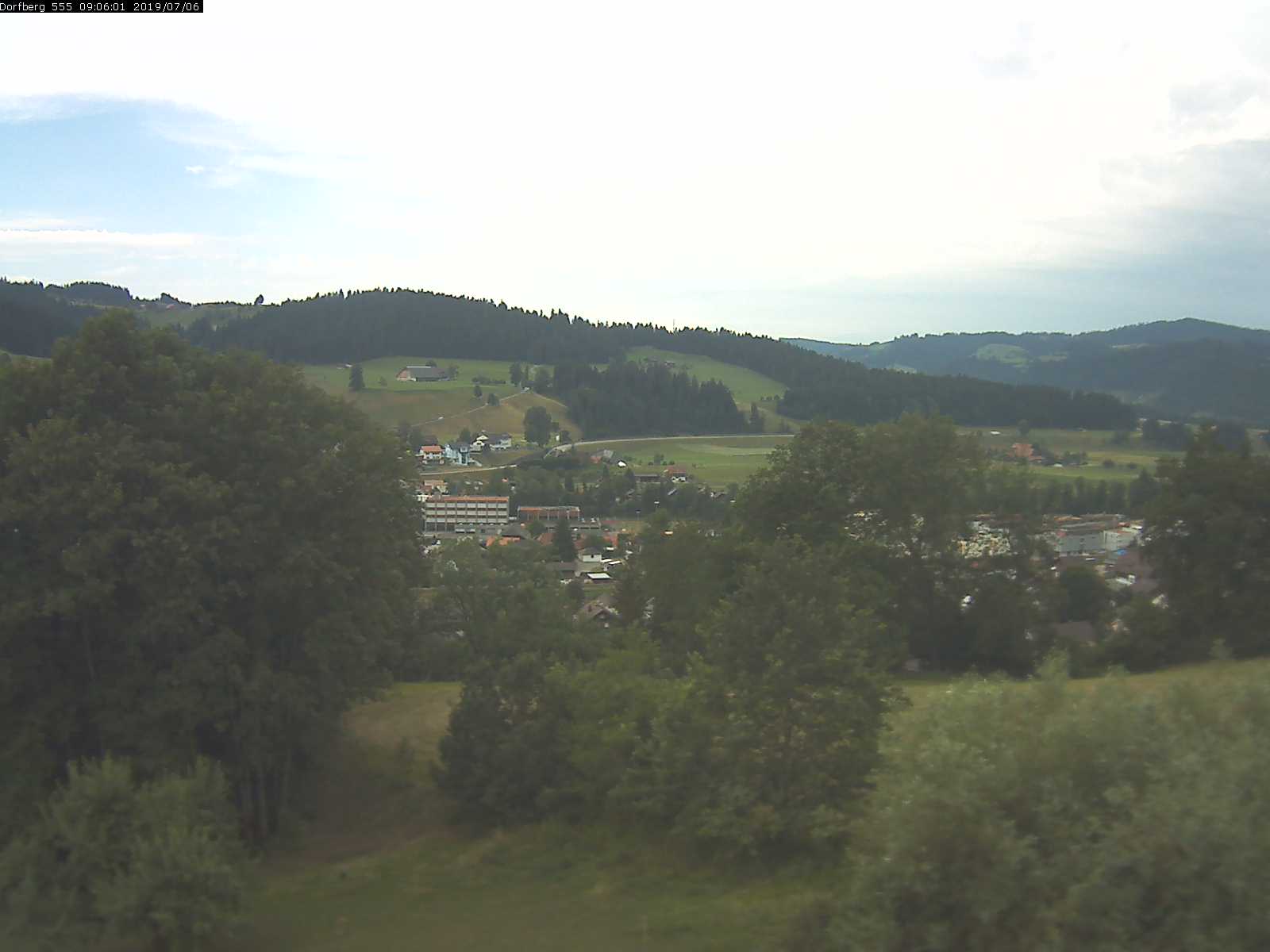 Webcam-Bild: Aussicht vom Dorfberg in Langnau 20190706-090601