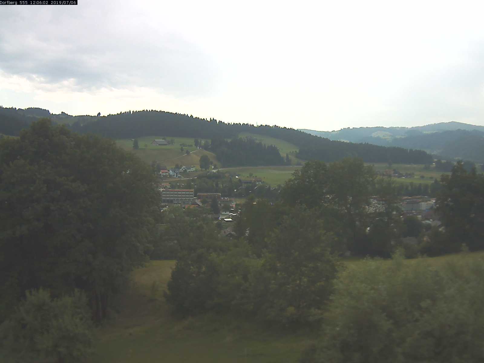 Webcam-Bild: Aussicht vom Dorfberg in Langnau 20190706-120601