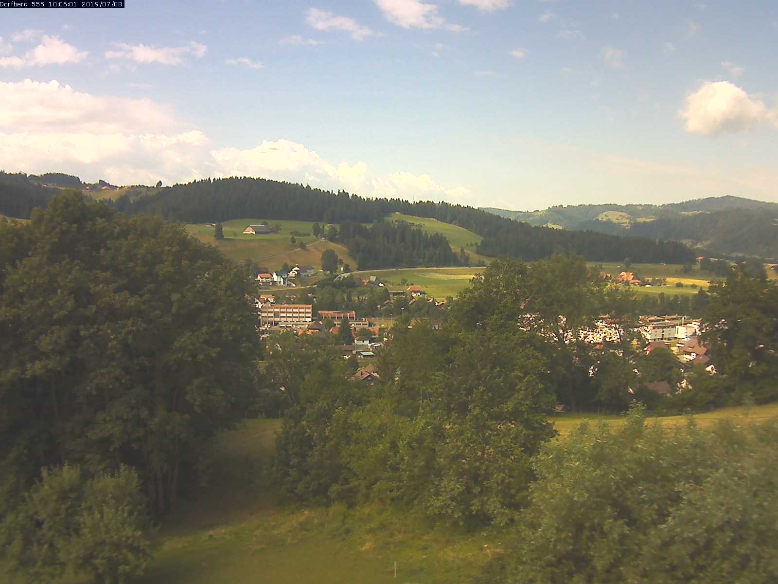 Webcam-Bild: Aussicht vom Dorfberg in Langnau 20190708-100601