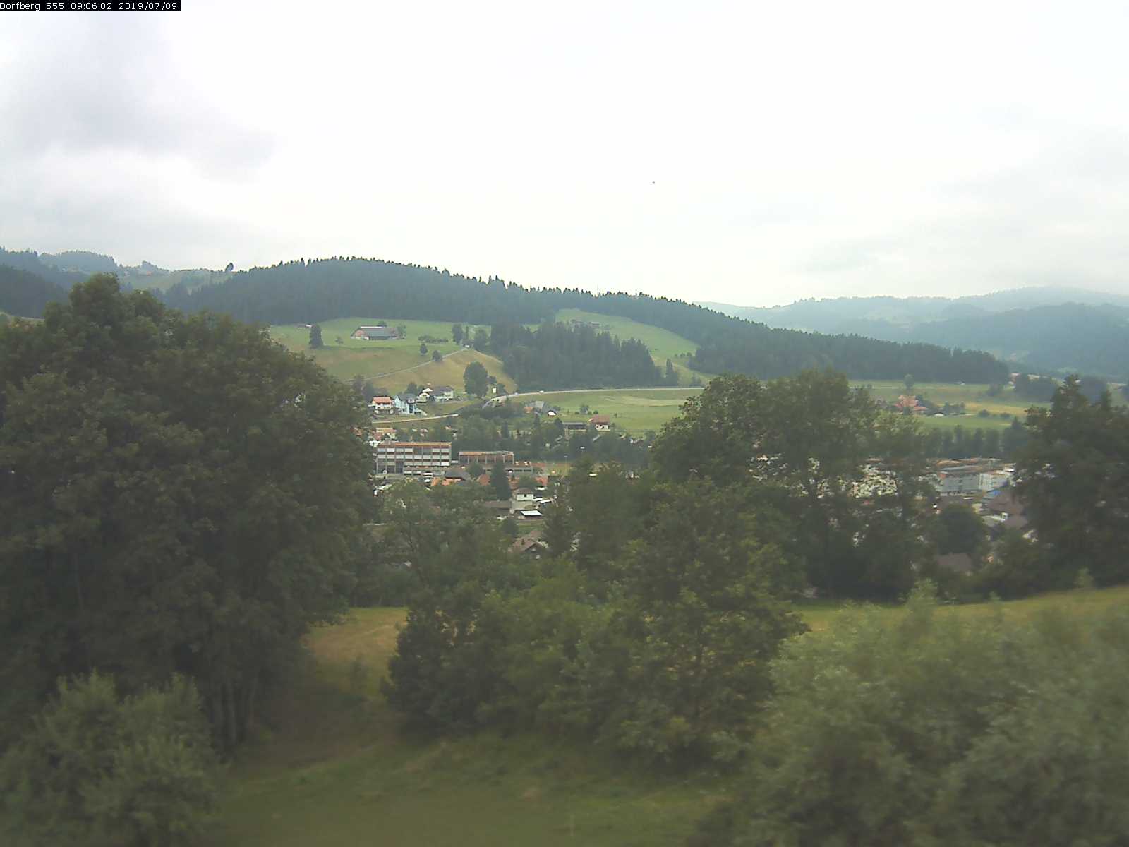 Webcam-Bild: Aussicht vom Dorfberg in Langnau 20190709-090601