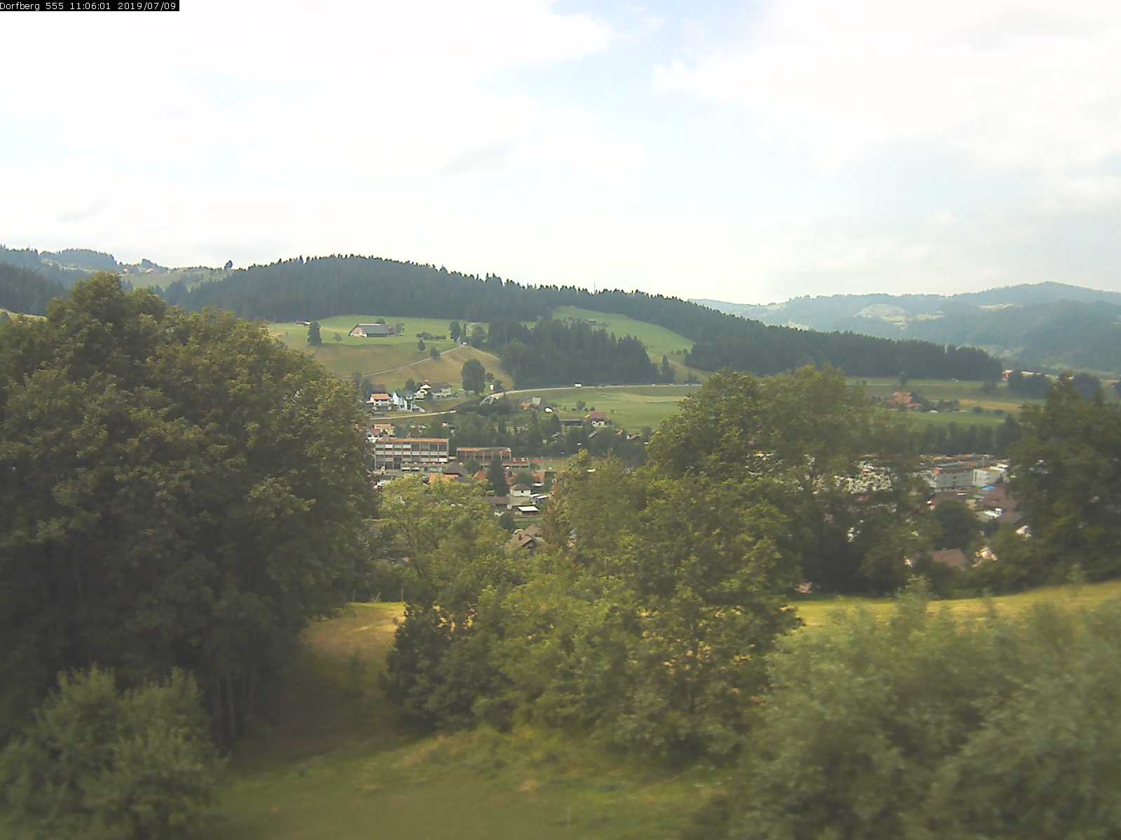 Webcam-Bild: Aussicht vom Dorfberg in Langnau 20190709-110601