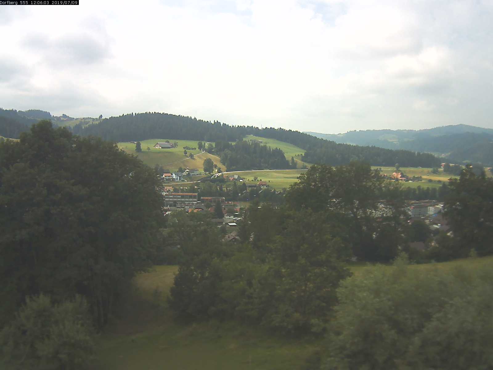 Webcam-Bild: Aussicht vom Dorfberg in Langnau 20190709-120601