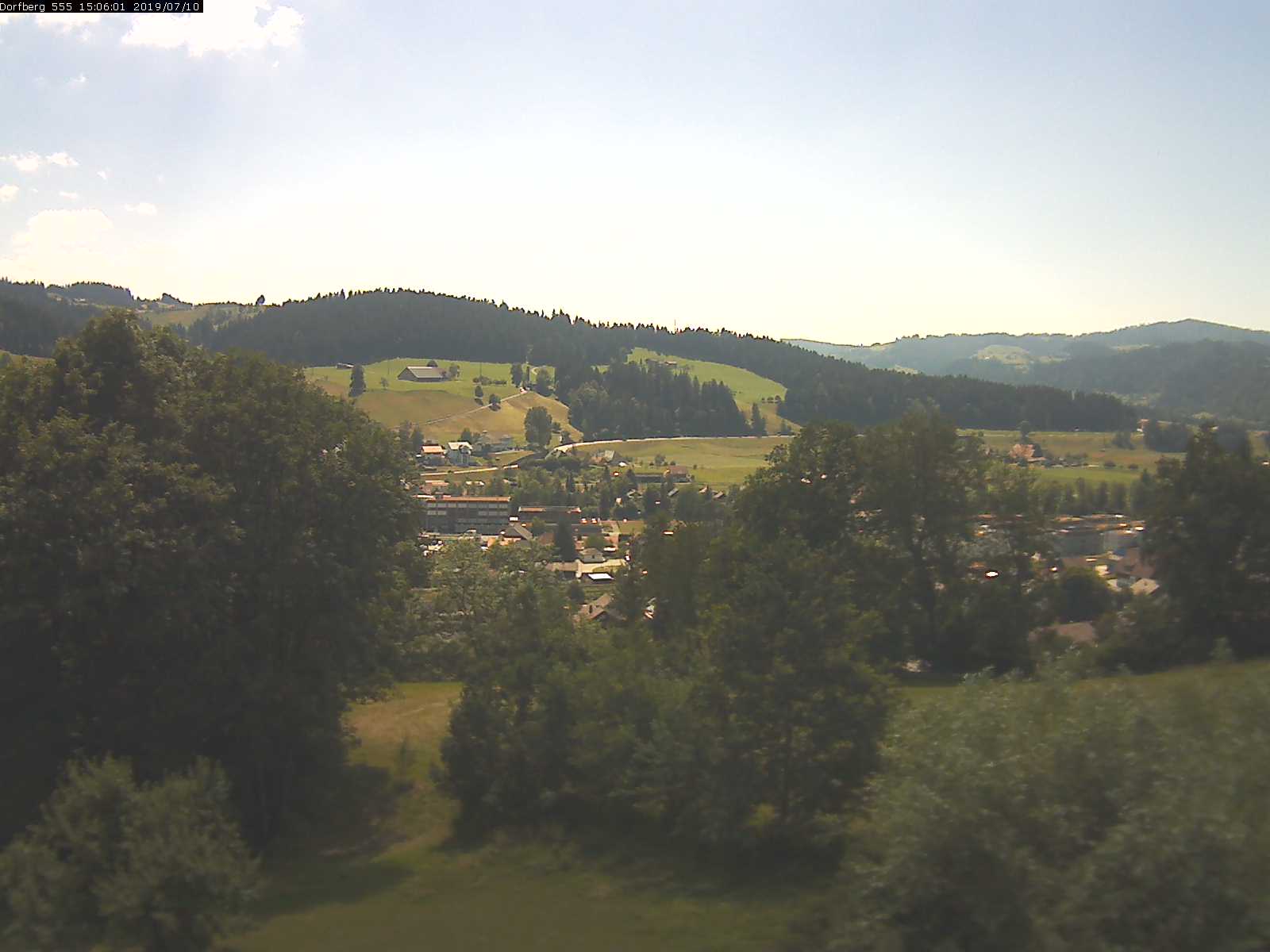 Webcam-Bild: Aussicht vom Dorfberg in Langnau 20190710-150601