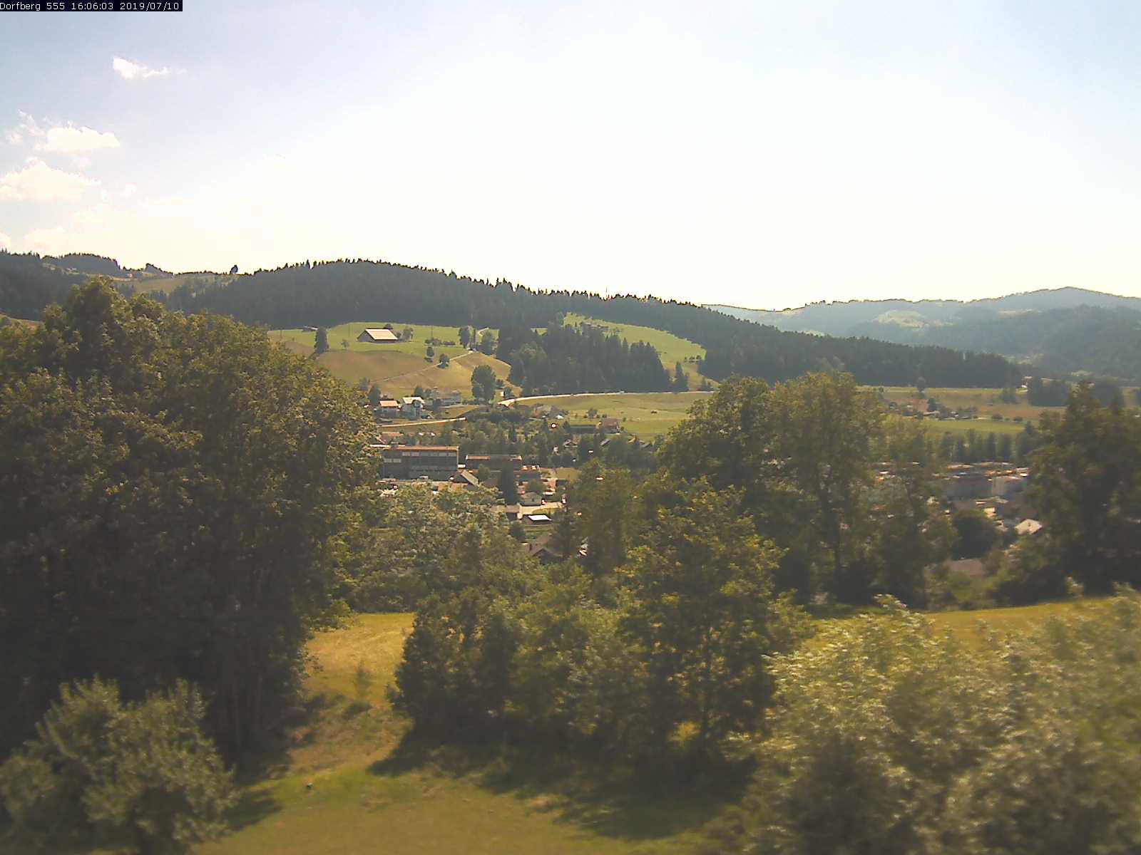 Webcam-Bild: Aussicht vom Dorfberg in Langnau 20190710-160601