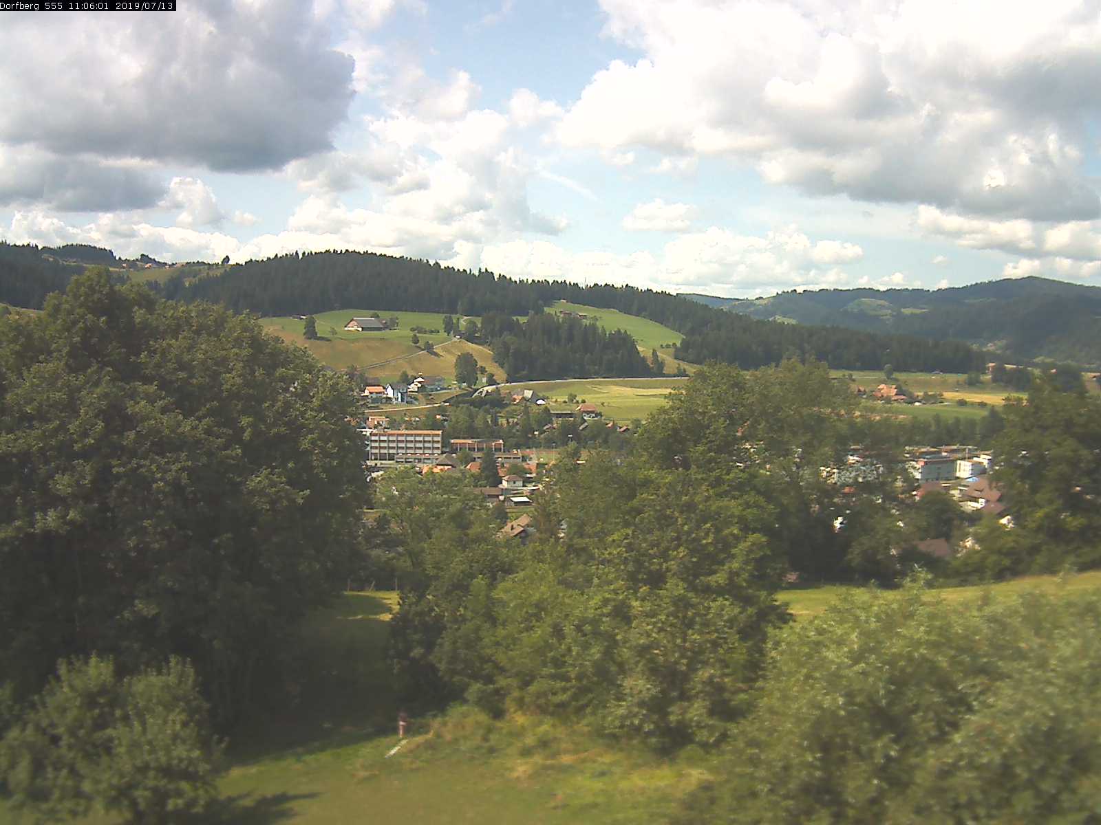 Webcam-Bild: Aussicht vom Dorfberg in Langnau 20190713-110601