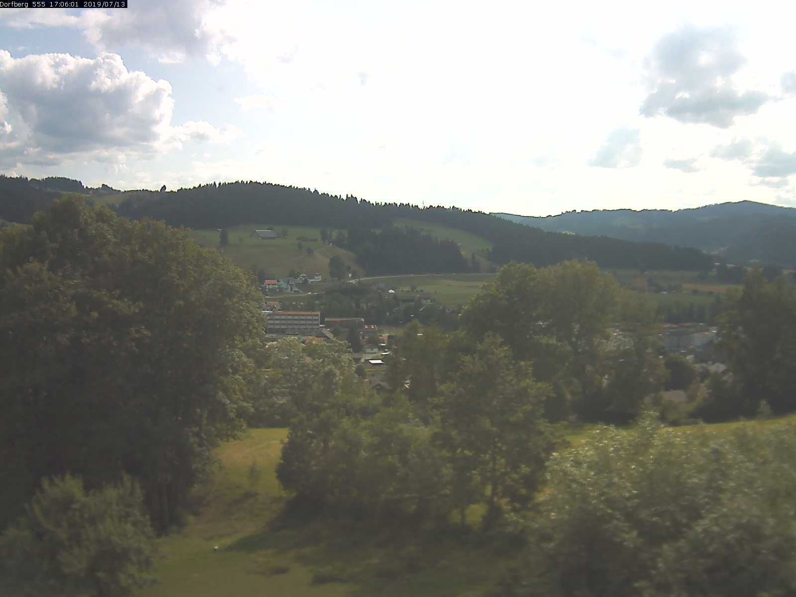 Webcam-Bild: Aussicht vom Dorfberg in Langnau 20190713-170601