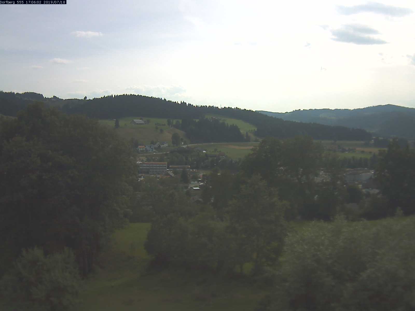 Webcam-Bild: Aussicht vom Dorfberg in Langnau 20190718-170601