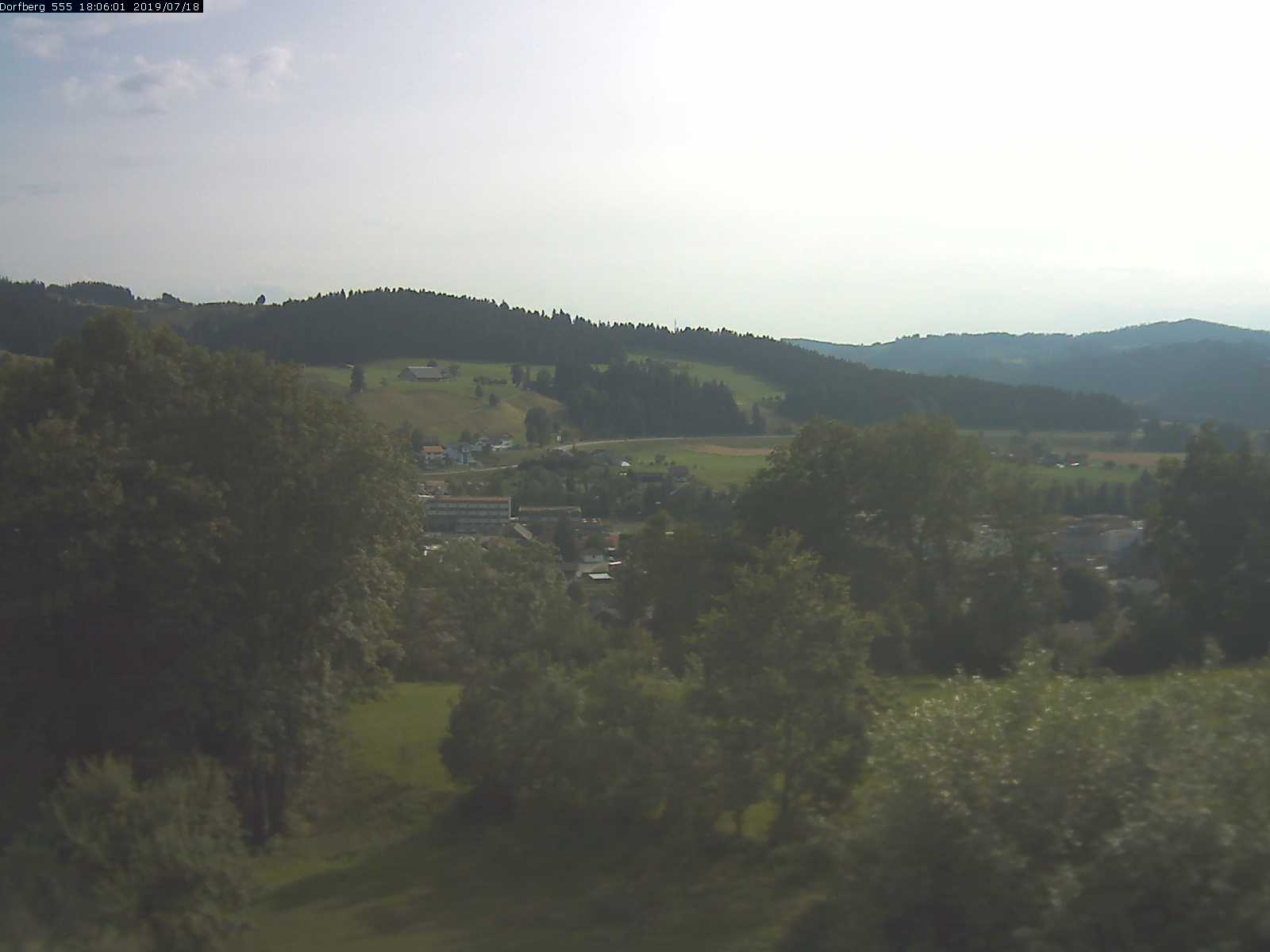 Webcam-Bild: Aussicht vom Dorfberg in Langnau 20190718-180601
