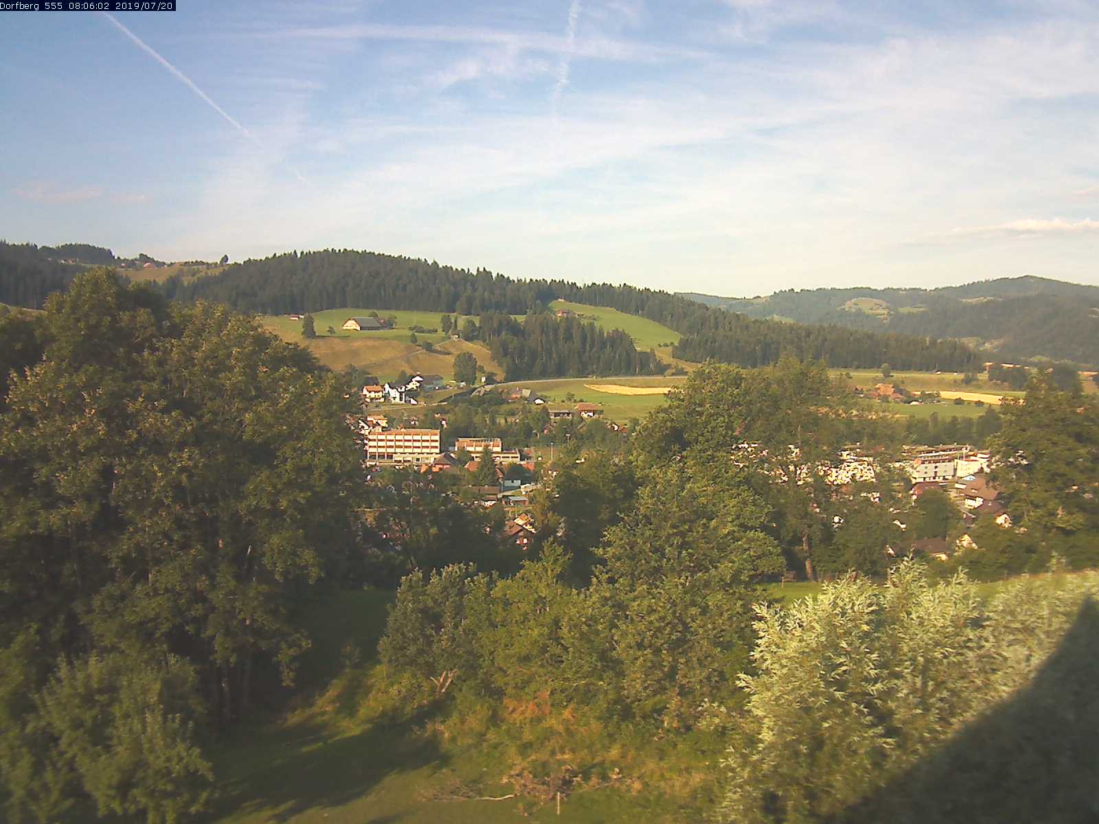 Webcam-Bild: Aussicht vom Dorfberg in Langnau 20190720-080601