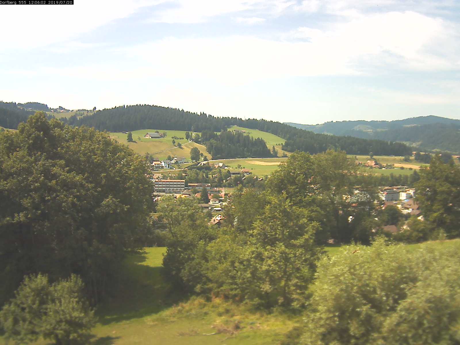 Webcam-Bild: Aussicht vom Dorfberg in Langnau 20190720-120601