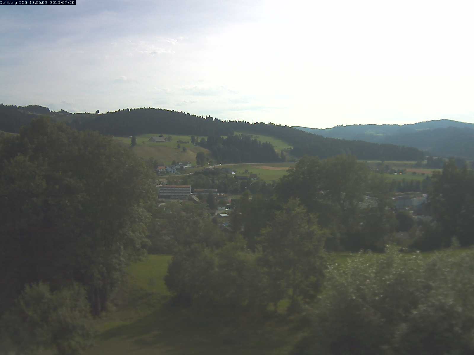 Webcam-Bild: Aussicht vom Dorfberg in Langnau 20190720-180601