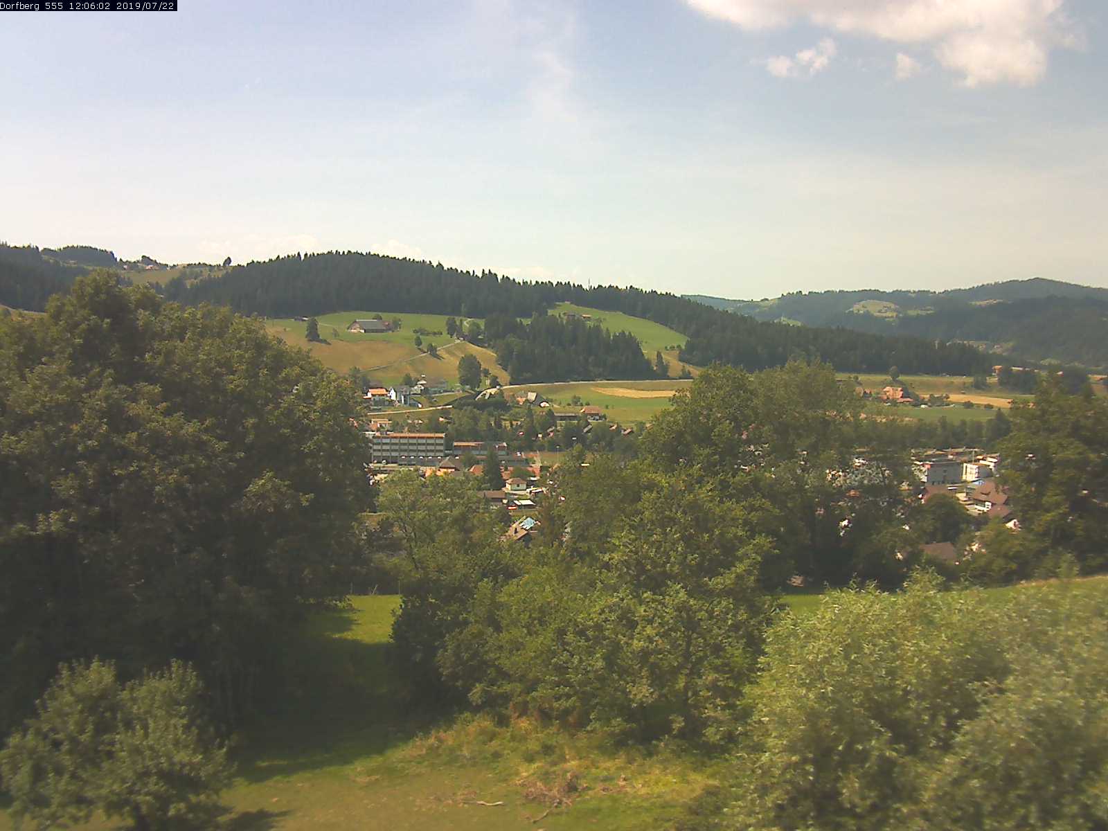 Webcam-Bild: Aussicht vom Dorfberg in Langnau 20190722-120601