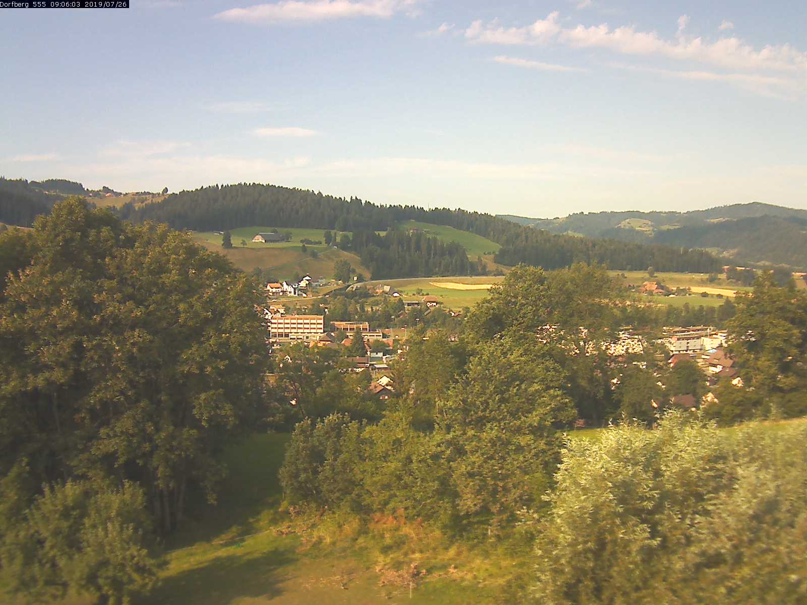 Webcam-Bild: Aussicht vom Dorfberg in Langnau 20190726-090601