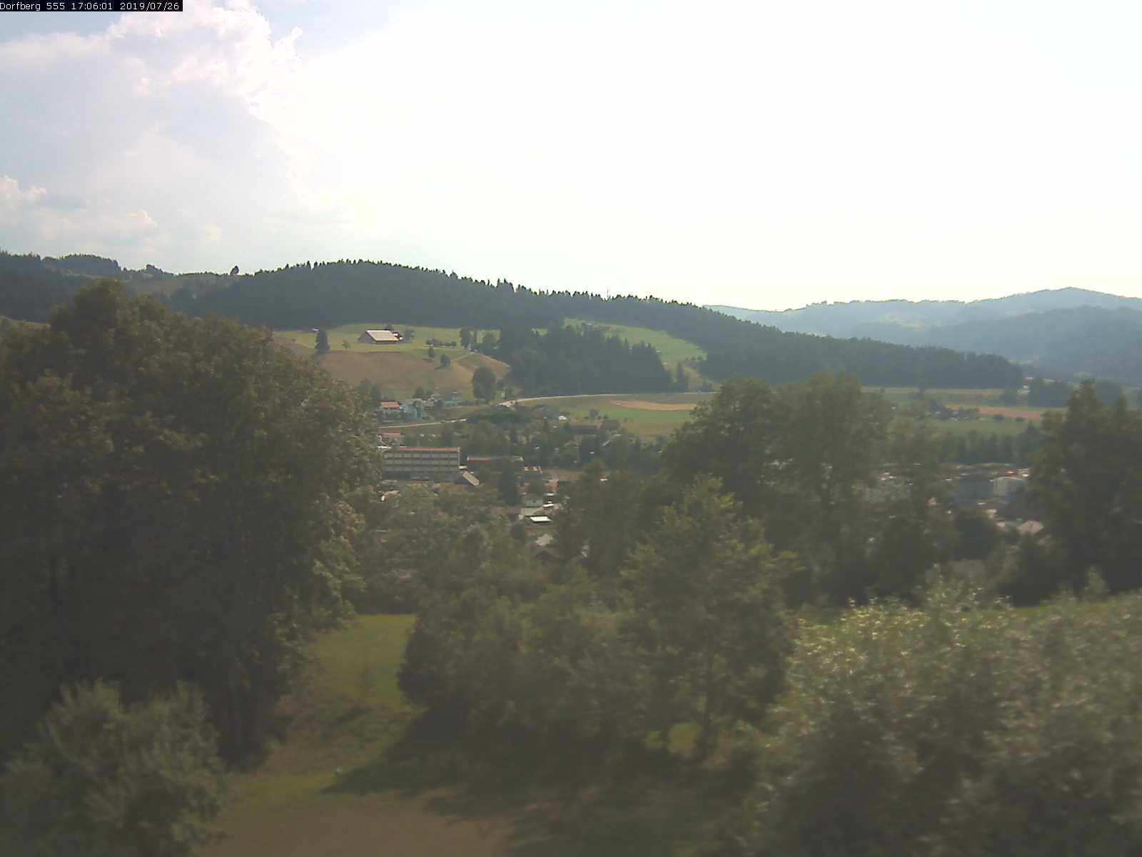 Webcam-Bild: Aussicht vom Dorfberg in Langnau 20190726-170601