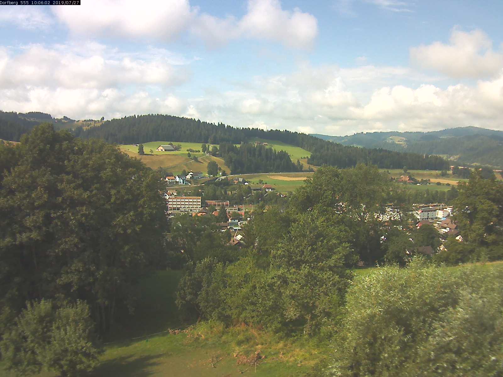 Webcam-Bild: Aussicht vom Dorfberg in Langnau 20190727-100601