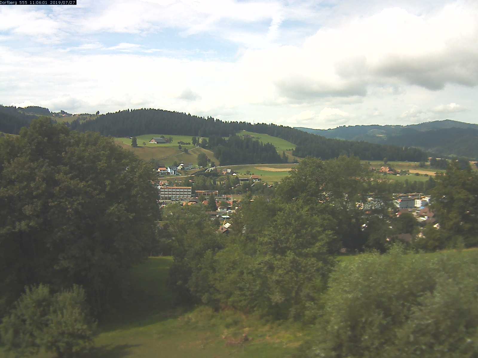 Webcam-Bild: Aussicht vom Dorfberg in Langnau 20190727-110601