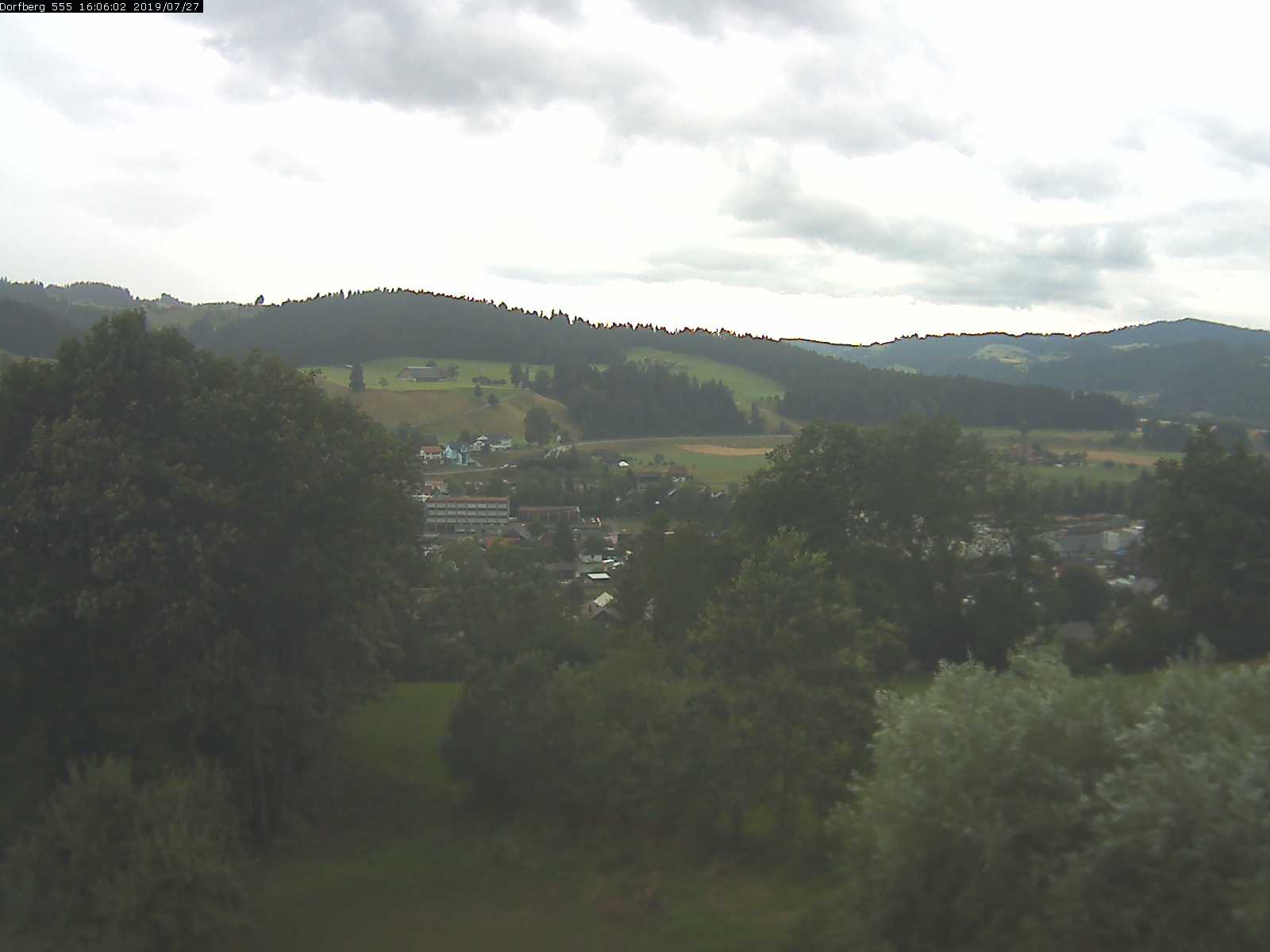 Webcam-Bild: Aussicht vom Dorfberg in Langnau 20190727-160601