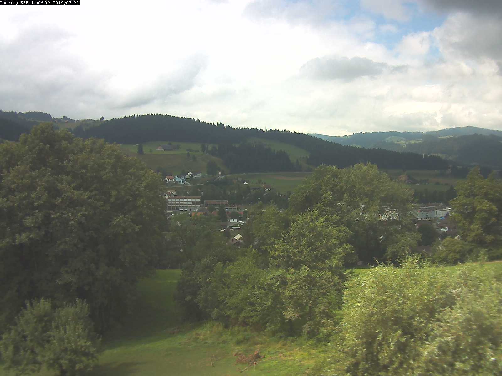Webcam-Bild: Aussicht vom Dorfberg in Langnau 20190729-110601