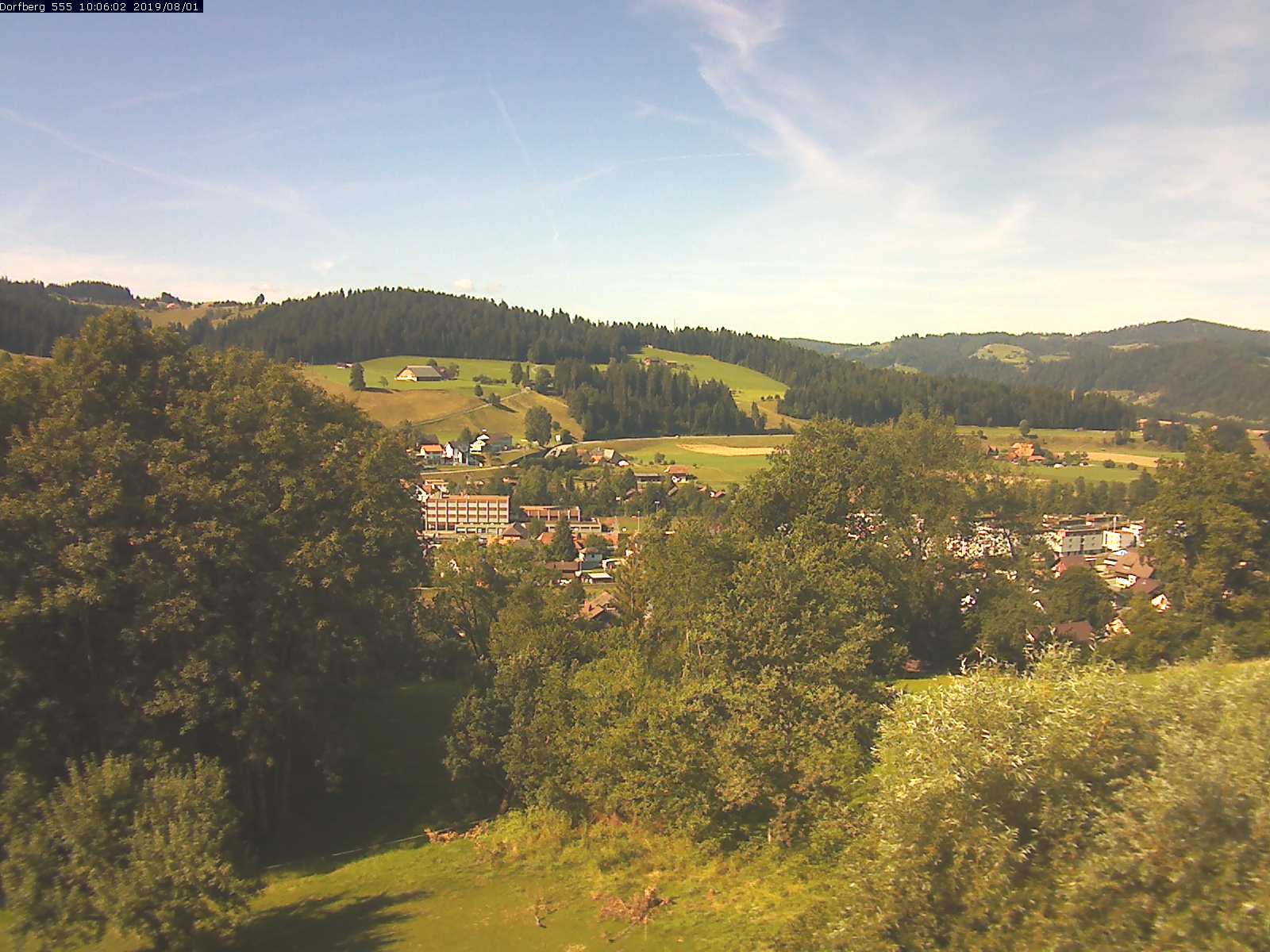 Webcam-Bild: Aussicht vom Dorfberg in Langnau 20190801-100601
