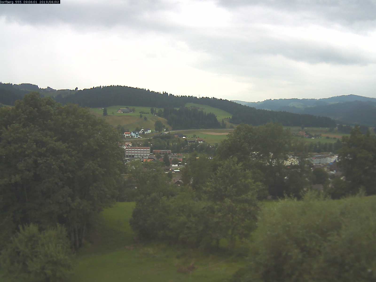Webcam-Bild: Aussicht vom Dorfberg in Langnau 20190802-090601