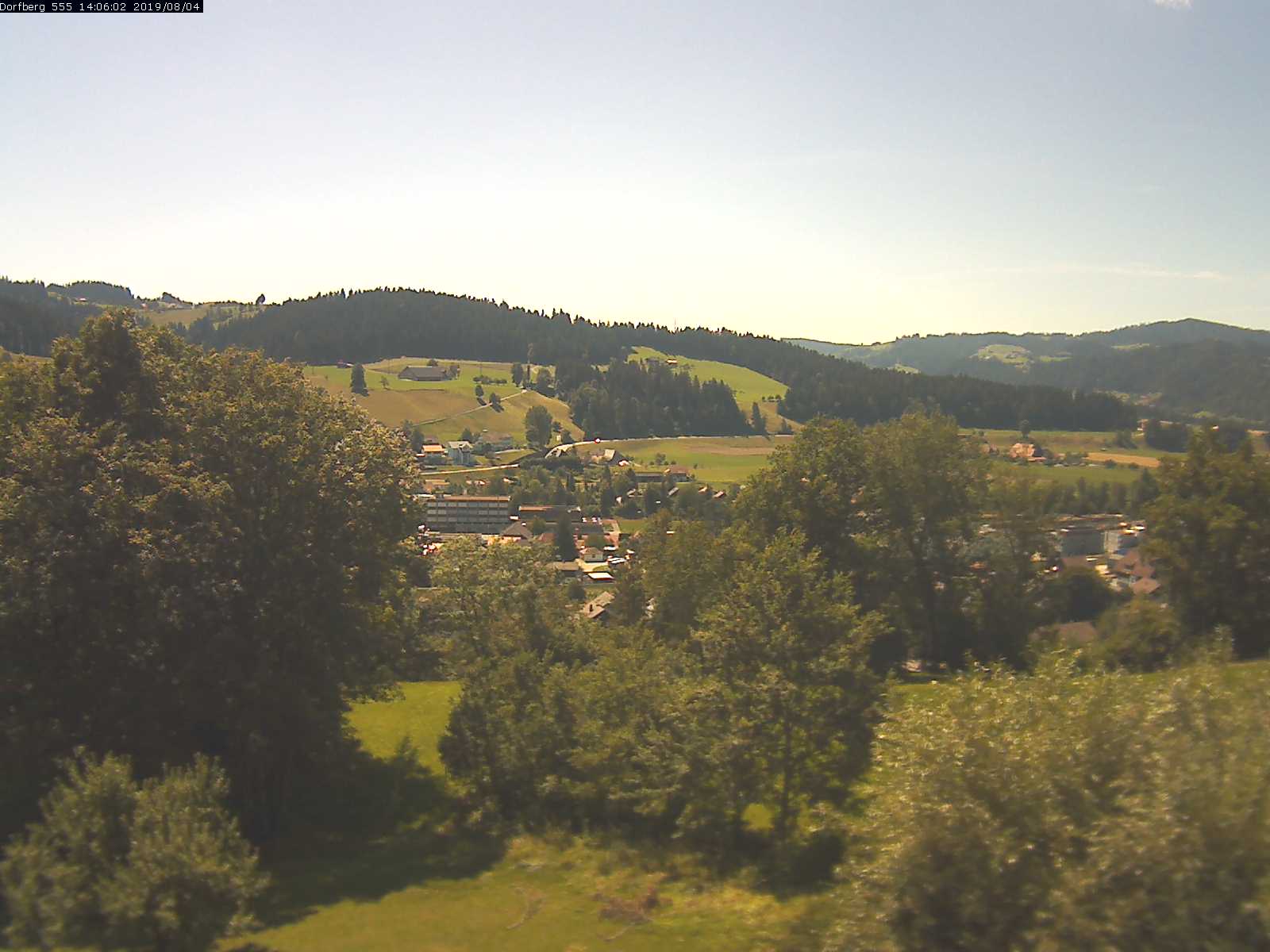 Webcam-Bild: Aussicht vom Dorfberg in Langnau 20190804-140601