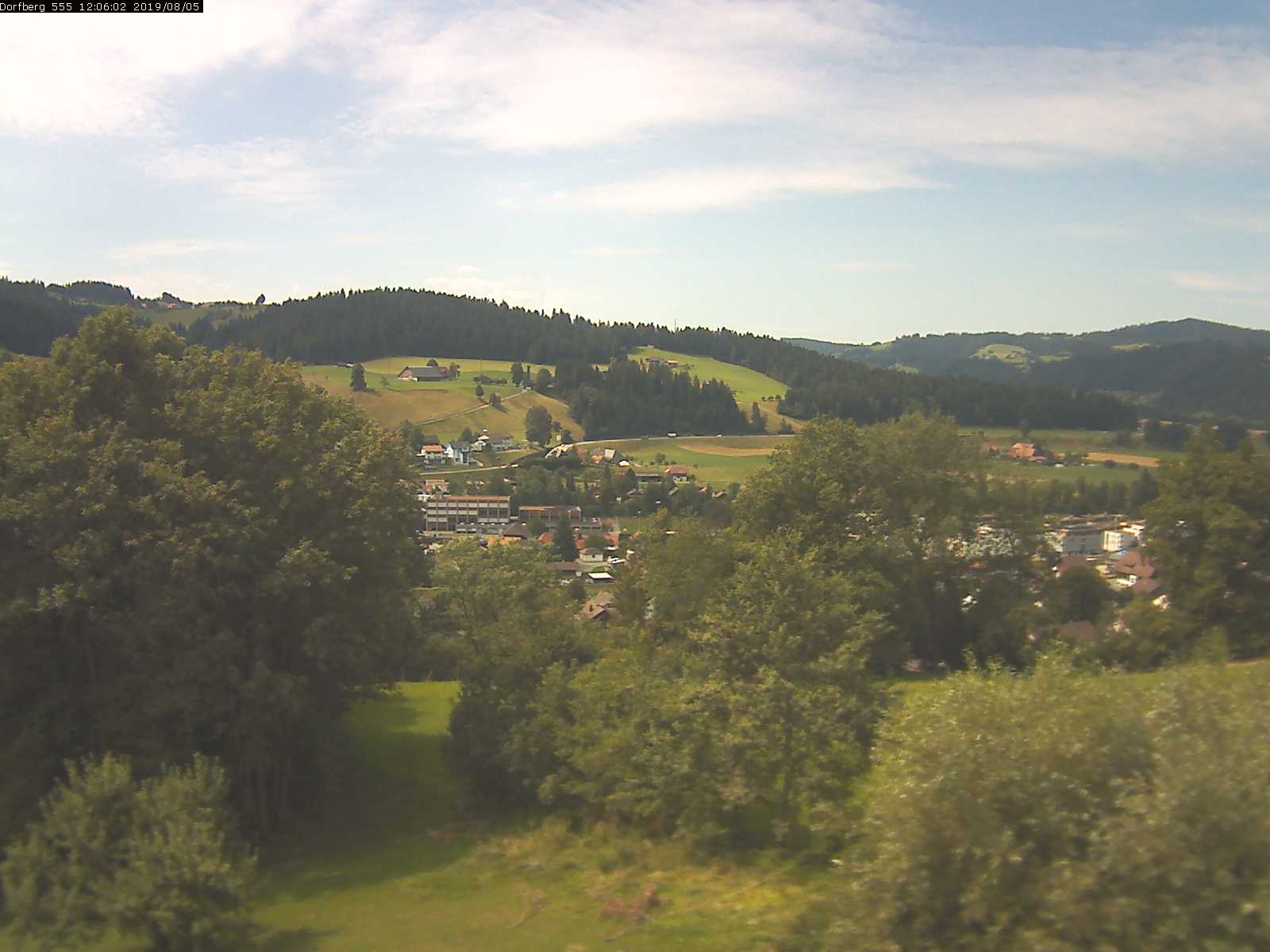 Webcam-Bild: Aussicht vom Dorfberg in Langnau 20190805-120601