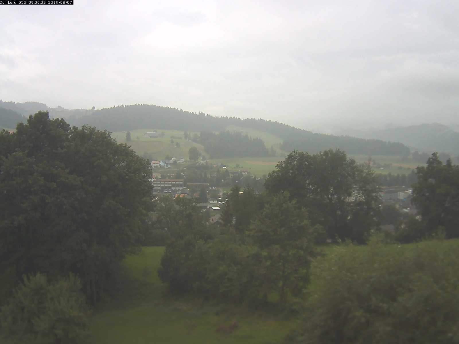 Webcam-Bild: Aussicht vom Dorfberg in Langnau 20190807-090601
