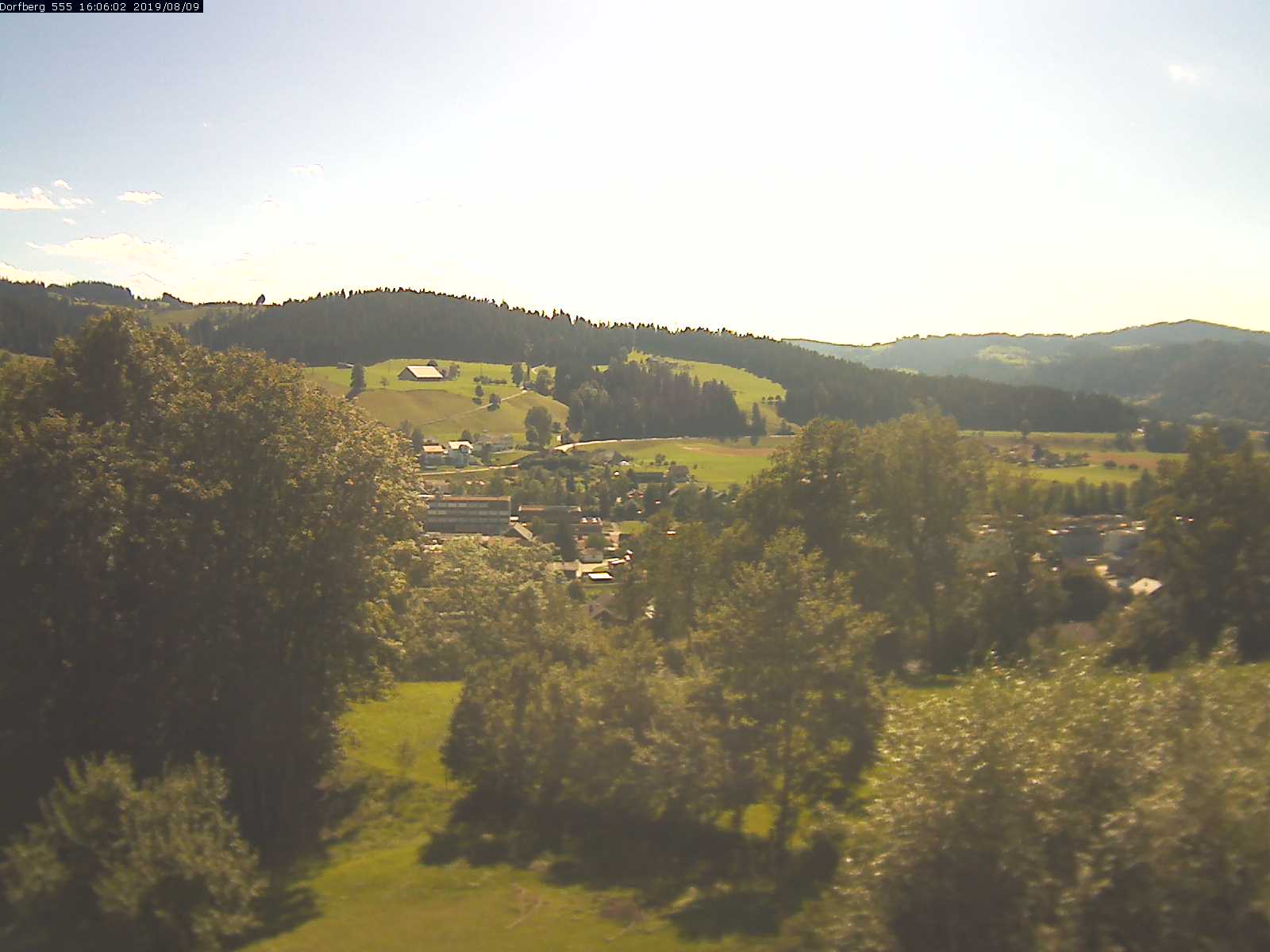 Webcam-Bild: Aussicht vom Dorfberg in Langnau 20190809-160601