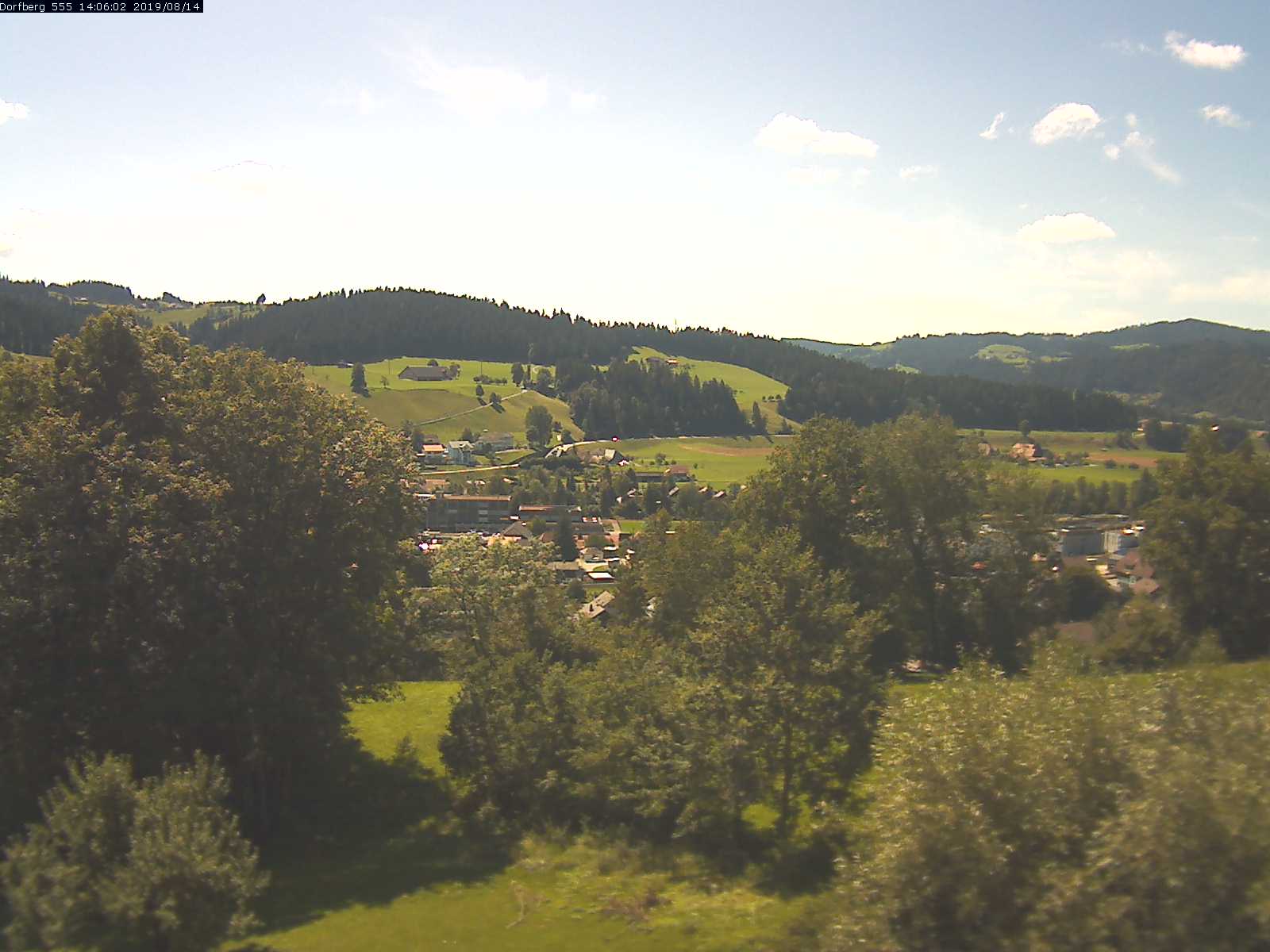 Webcam-Bild: Aussicht vom Dorfberg in Langnau 20190814-140601