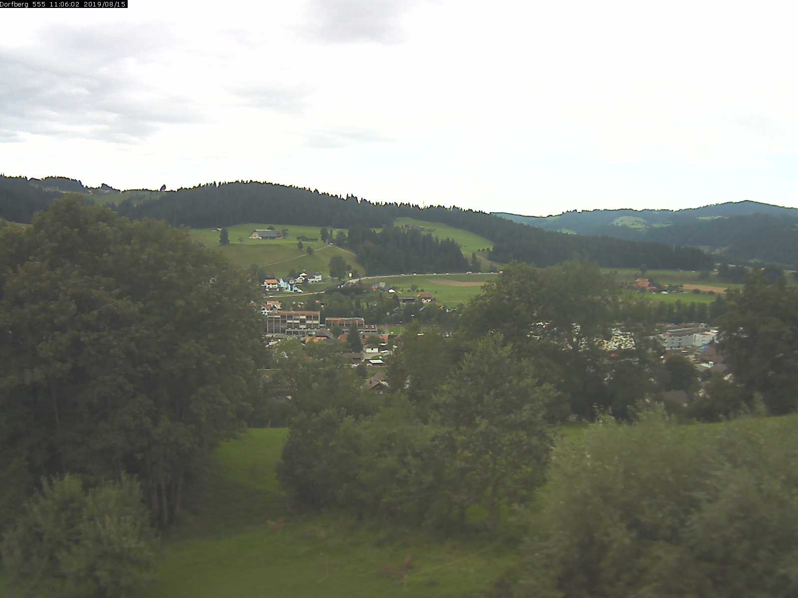 Webcam-Bild: Aussicht vom Dorfberg in Langnau 20190815-110601