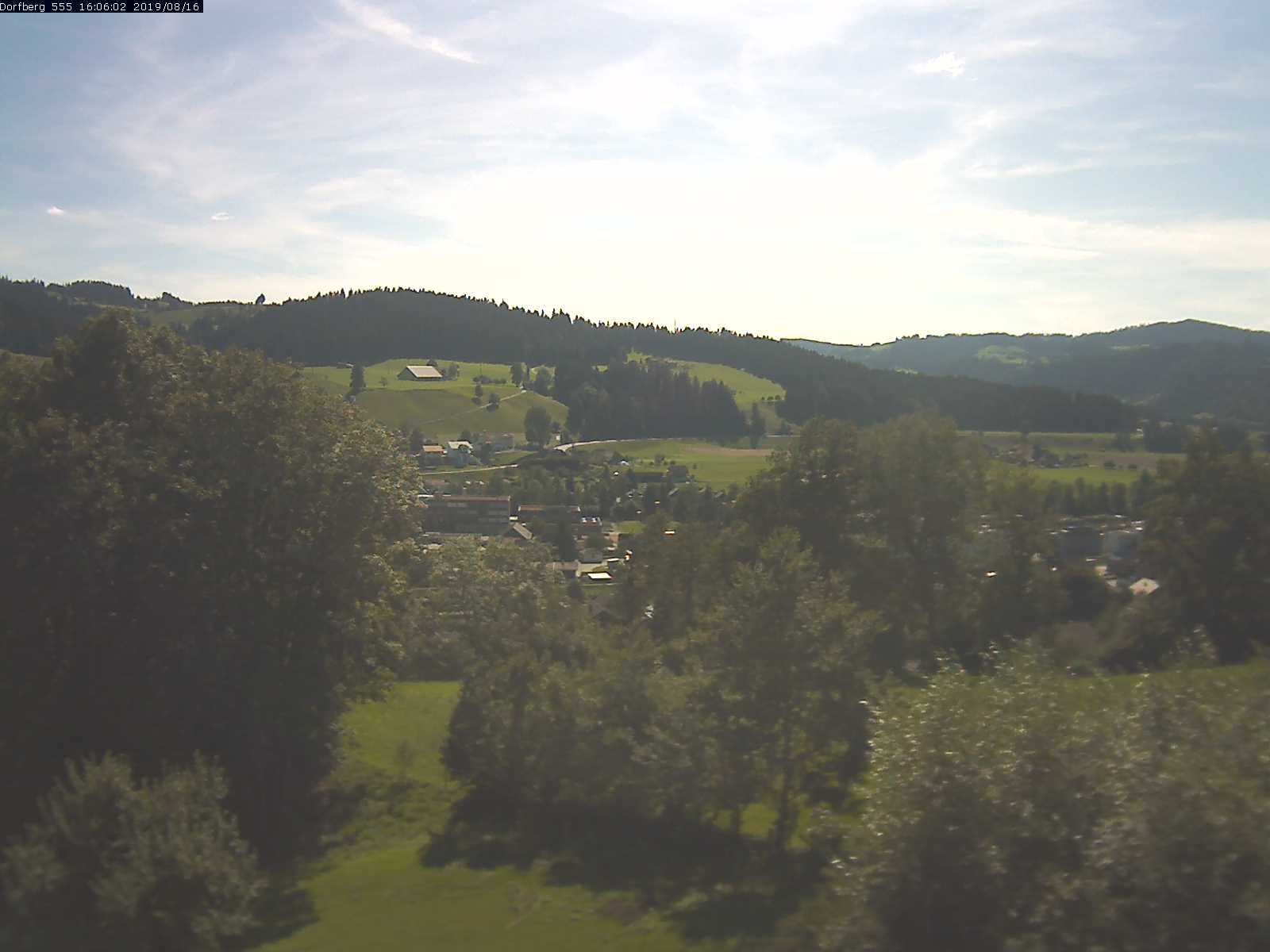 Webcam-Bild: Aussicht vom Dorfberg in Langnau 20190816-160601
