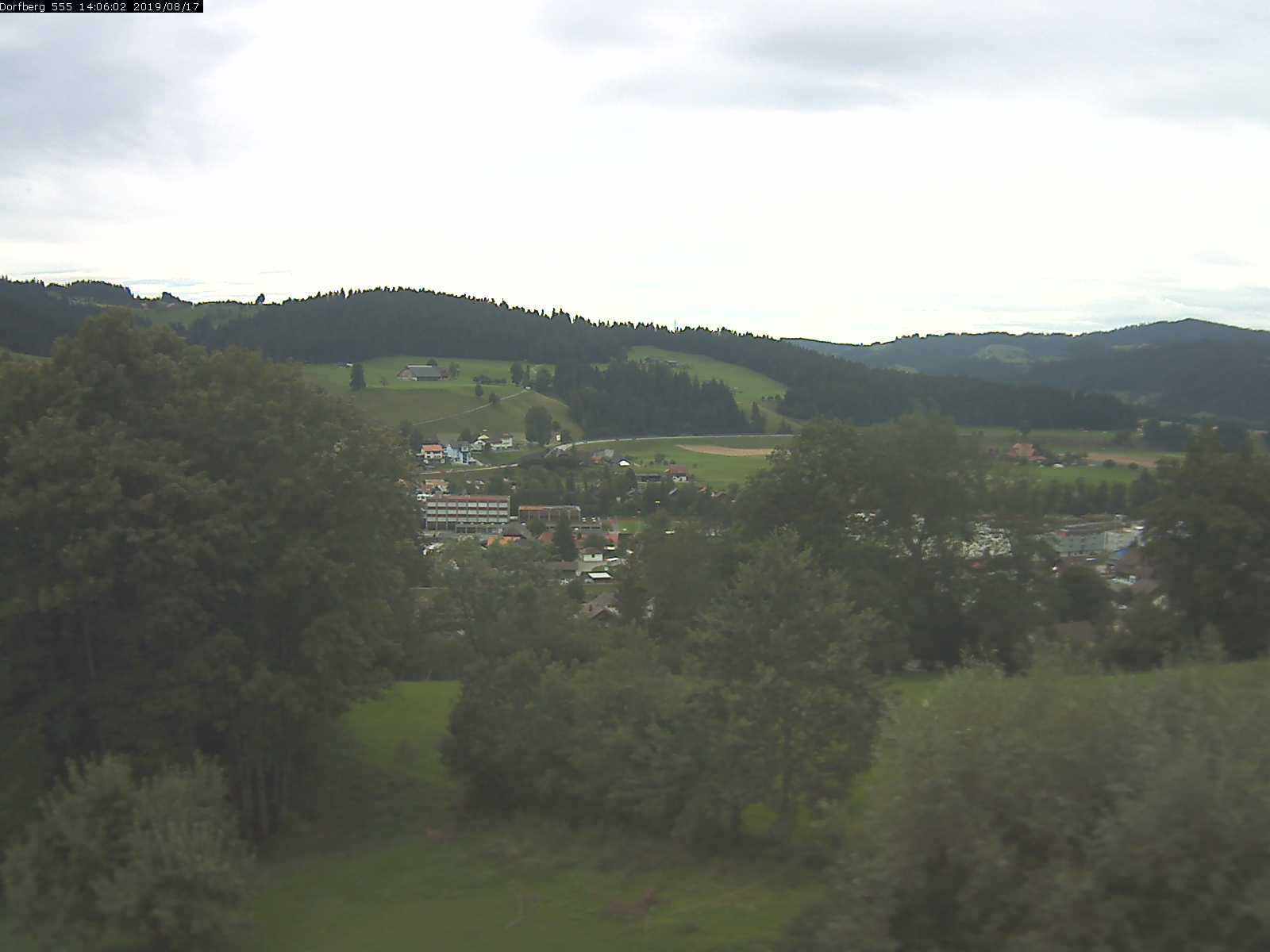 Webcam-Bild: Aussicht vom Dorfberg in Langnau 20190817-140601
