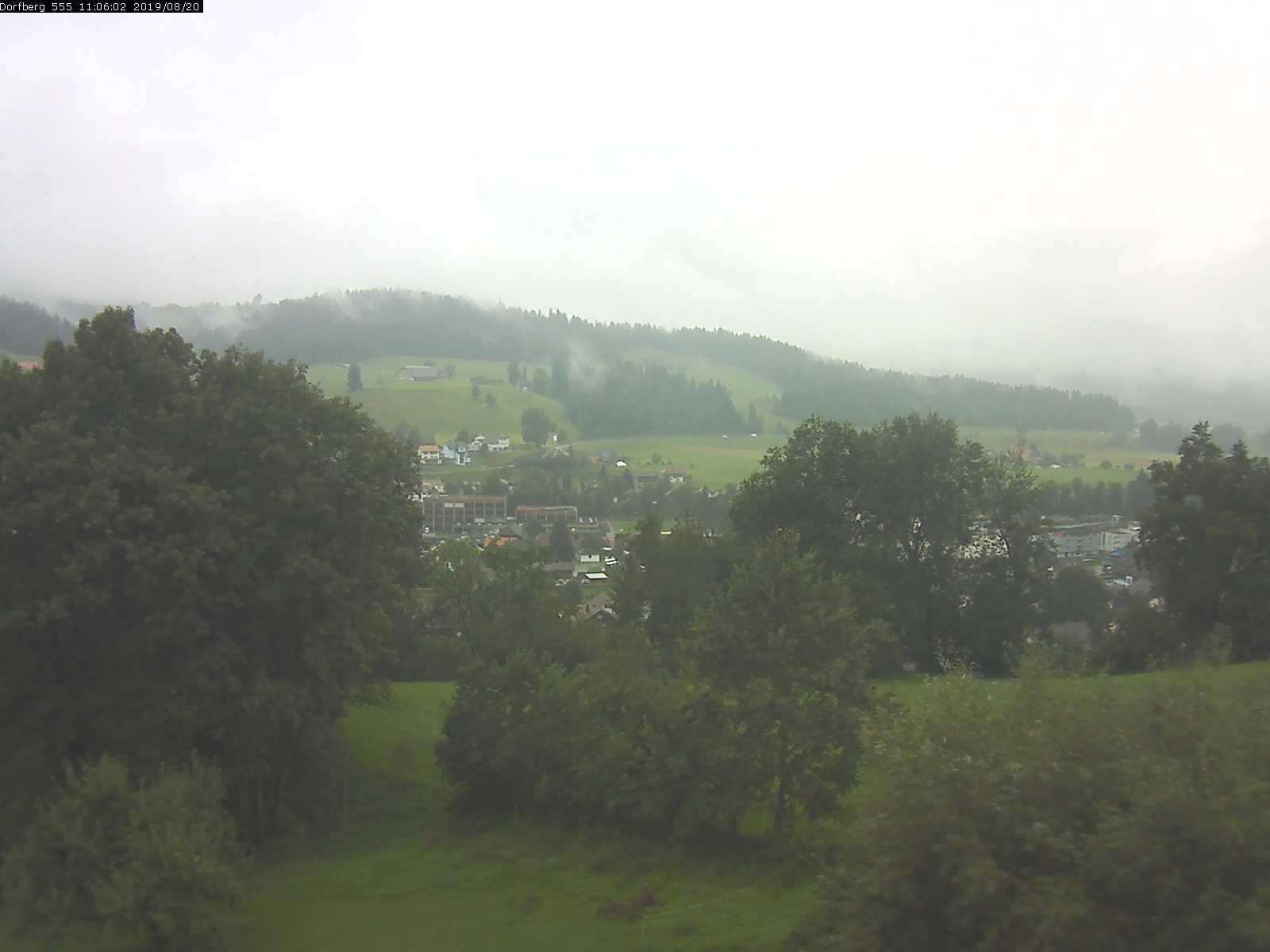 Webcam-Bild: Aussicht vom Dorfberg in Langnau 20190820-110601