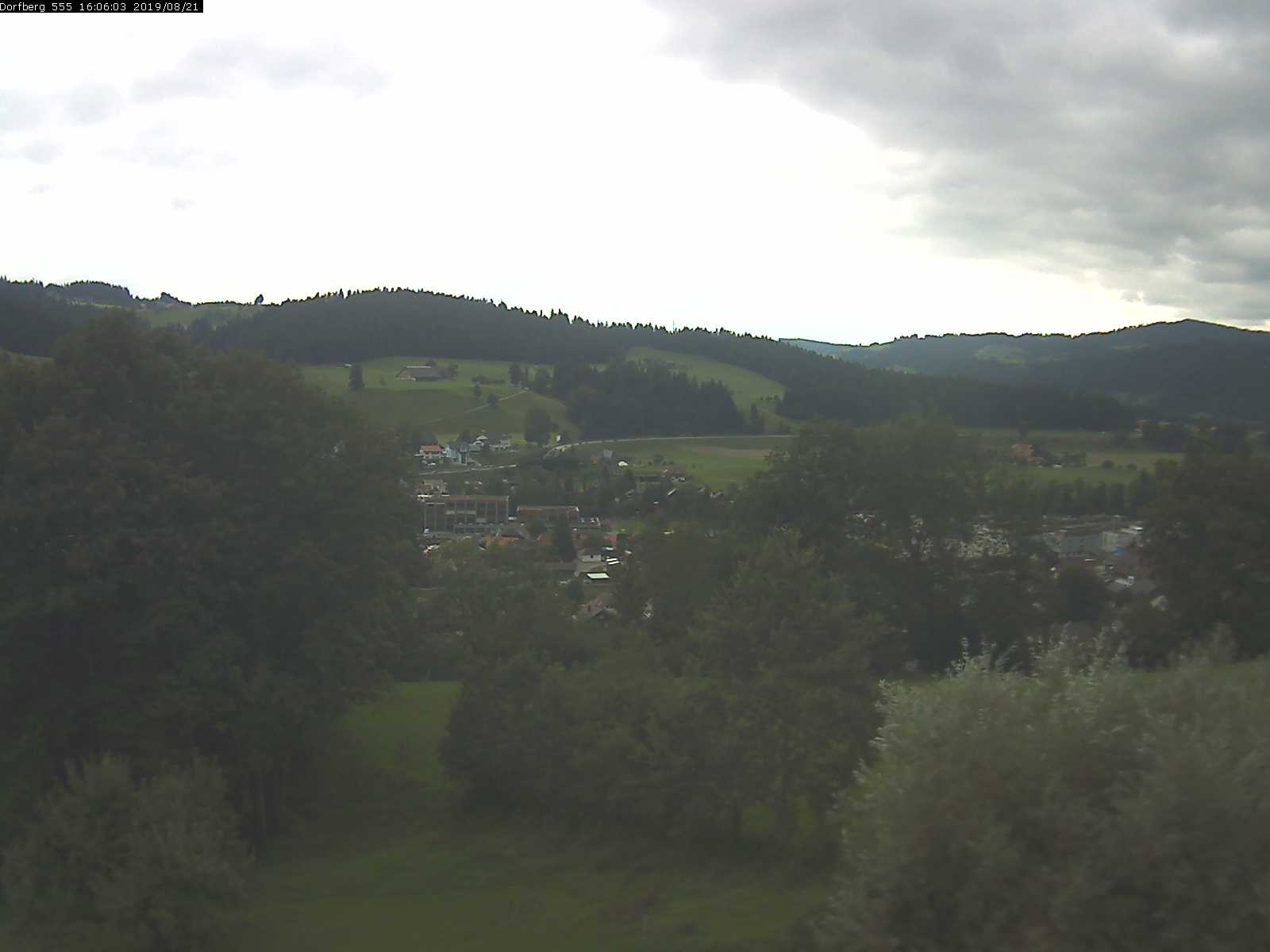 Webcam-Bild: Aussicht vom Dorfberg in Langnau 20190821-160601