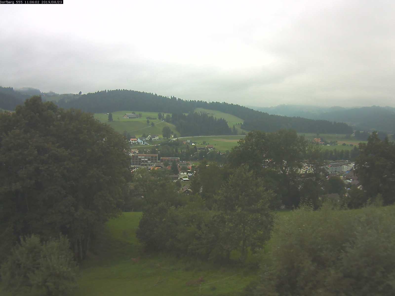 Webcam-Bild: Aussicht vom Dorfberg in Langnau 20190823-110601