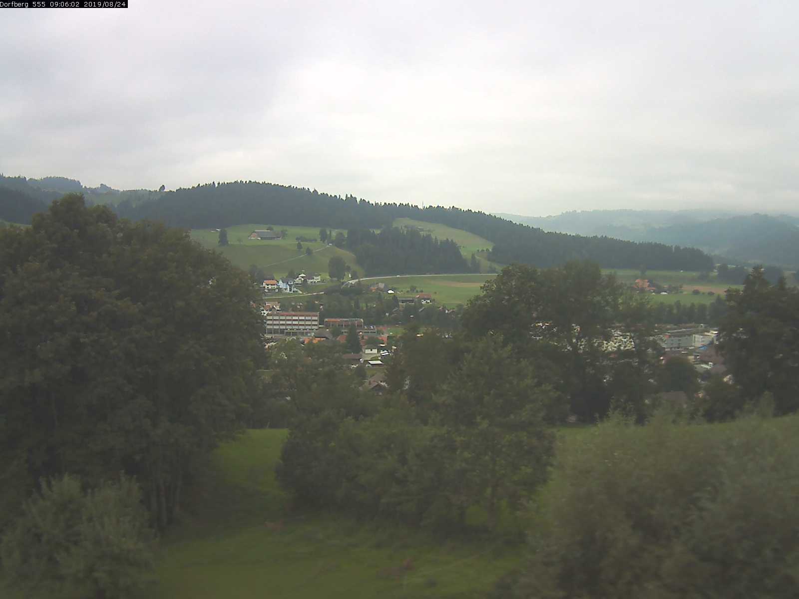 Webcam-Bild: Aussicht vom Dorfberg in Langnau 20190824-090601